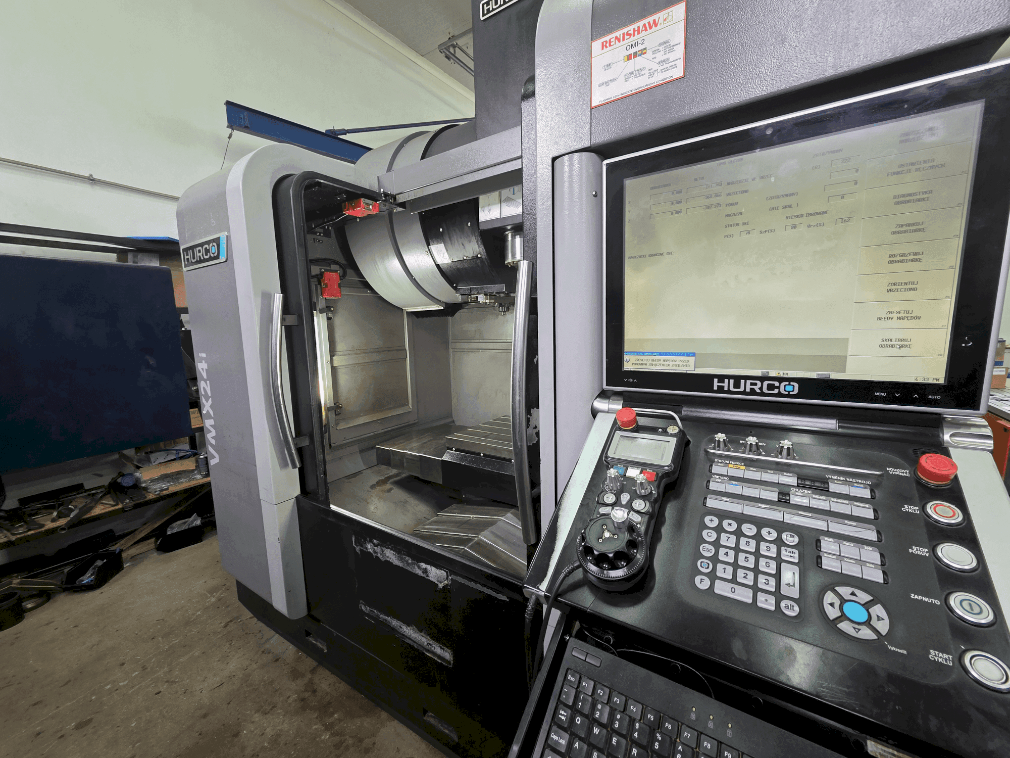 Вид станка Hurco VMX 24i спереди