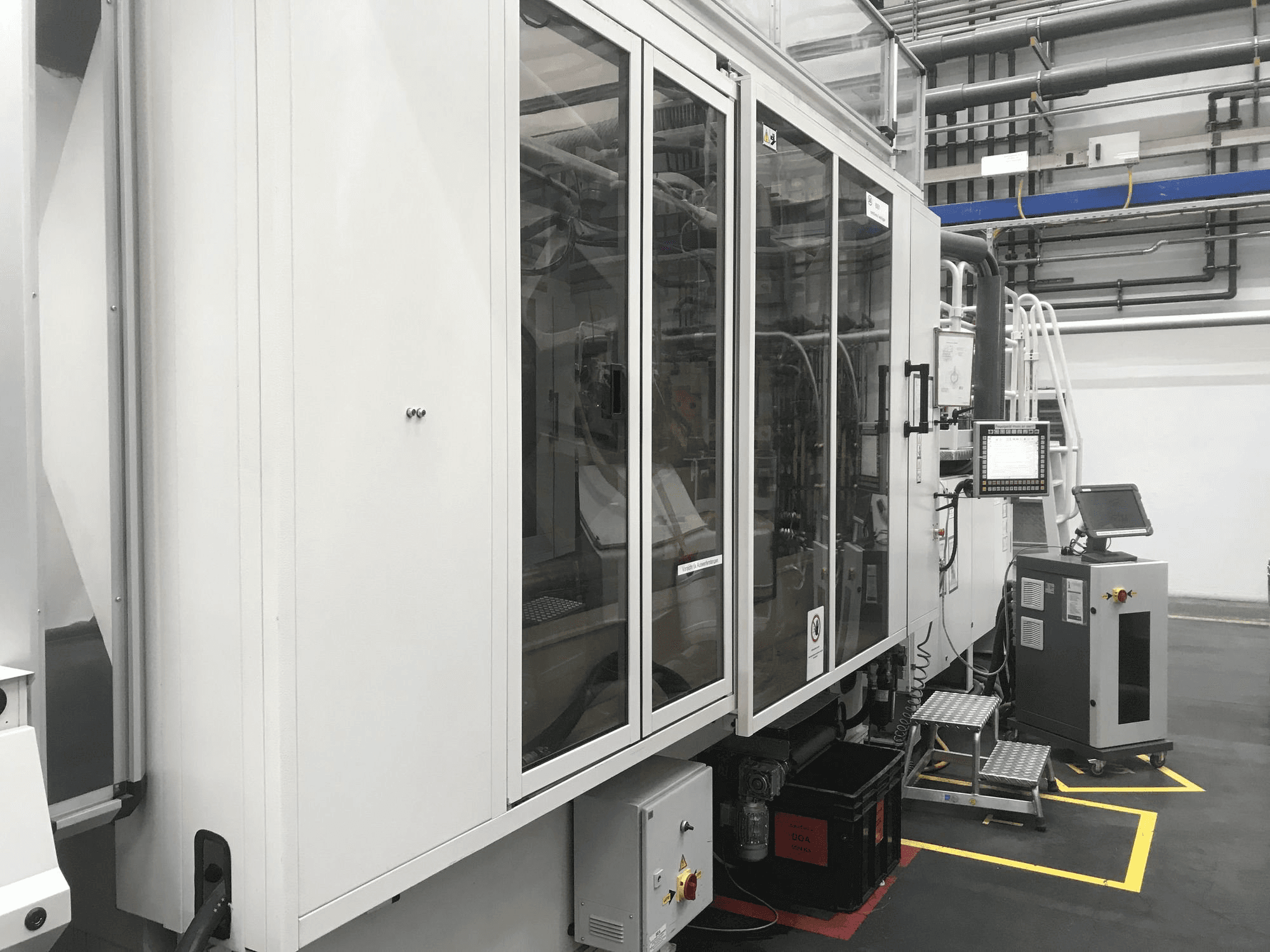 Вид станка с Husky H500 RS 65/60 правой стороны