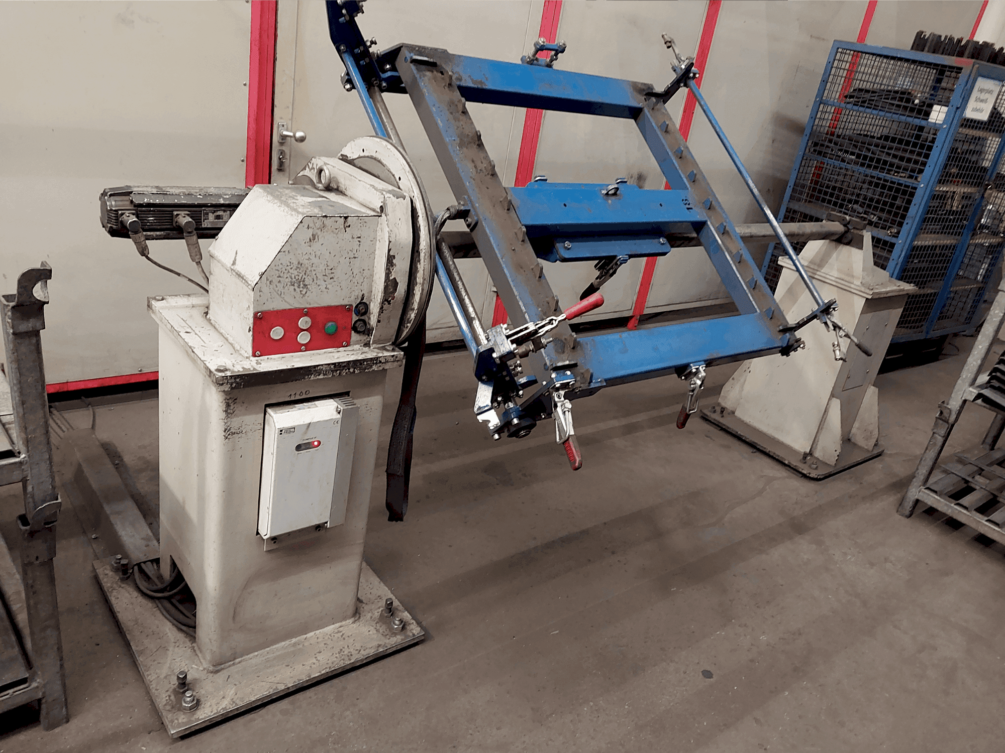 Вид станка IGM Welding Robot System спереди