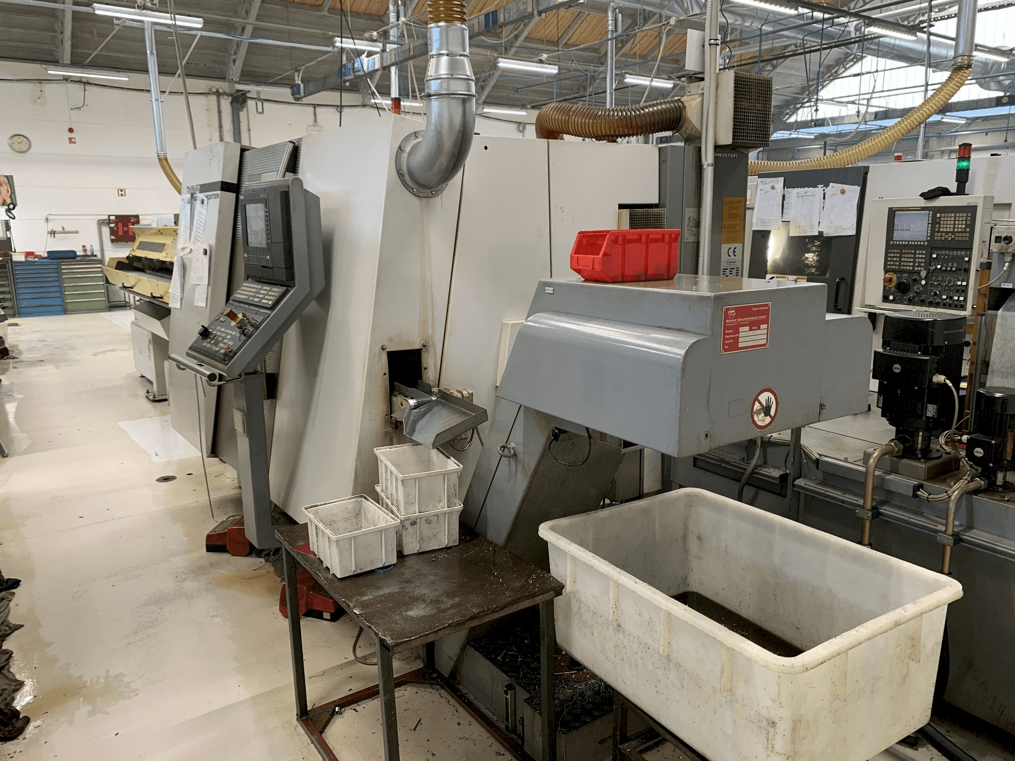 Вид станка Gildemeister Twin 32 спереди