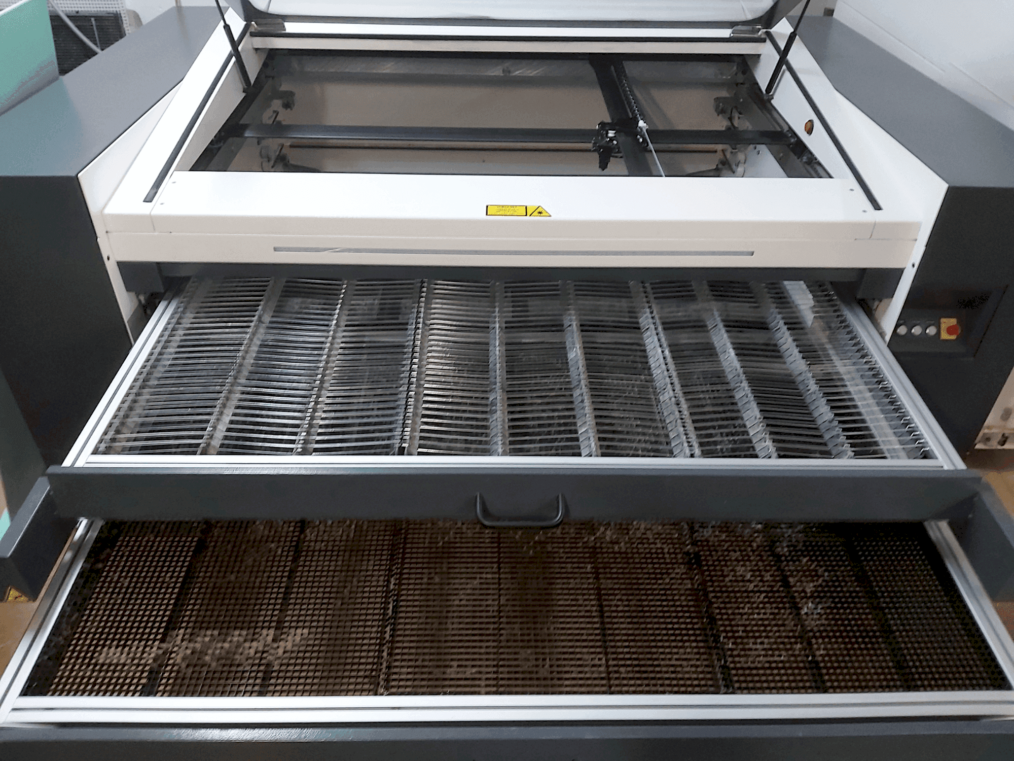 Вид станка SEI SPA X-Type 1610 спереди