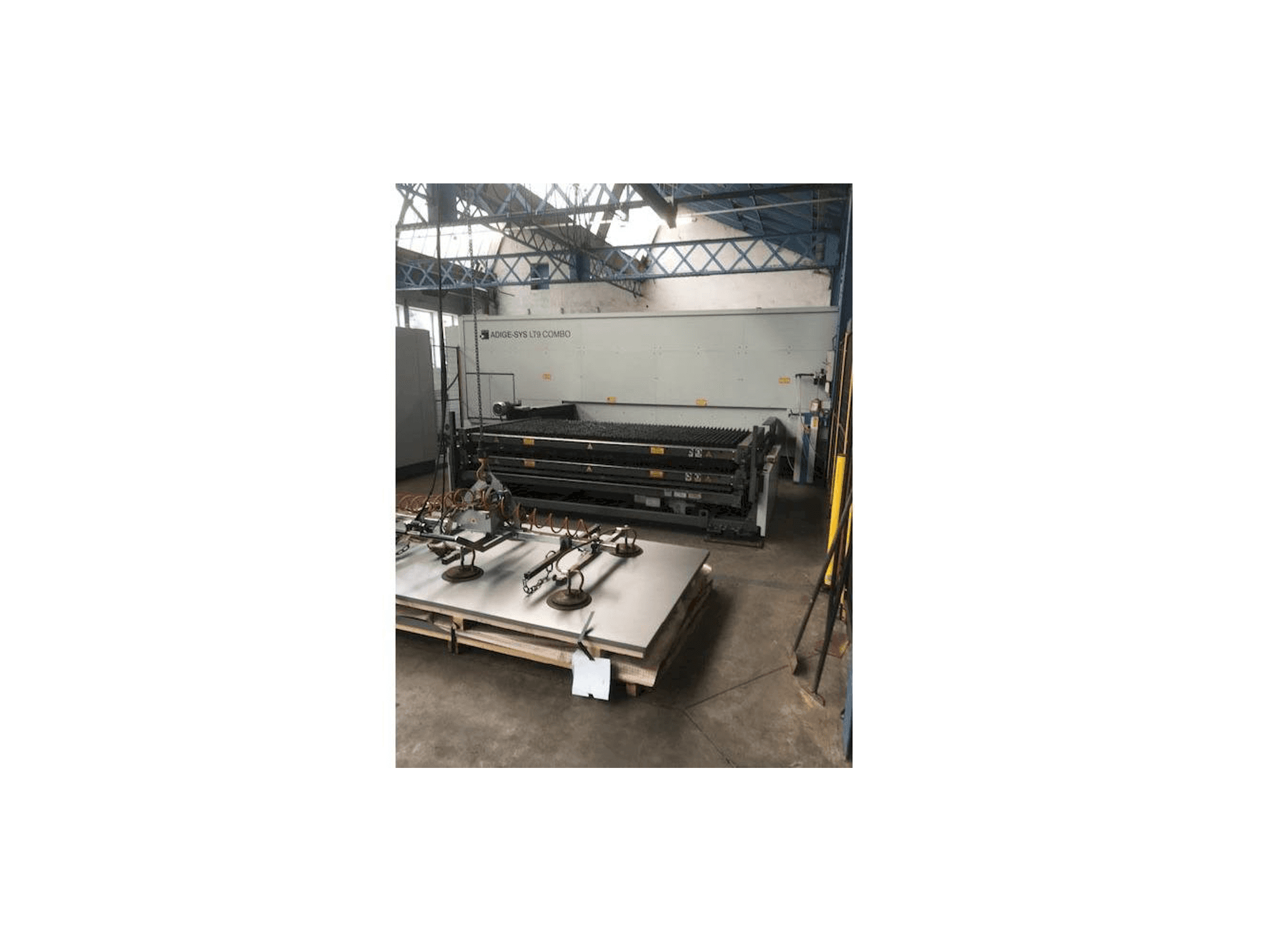 Вид станка BLM Adige-Sys LT9 Combo спереди