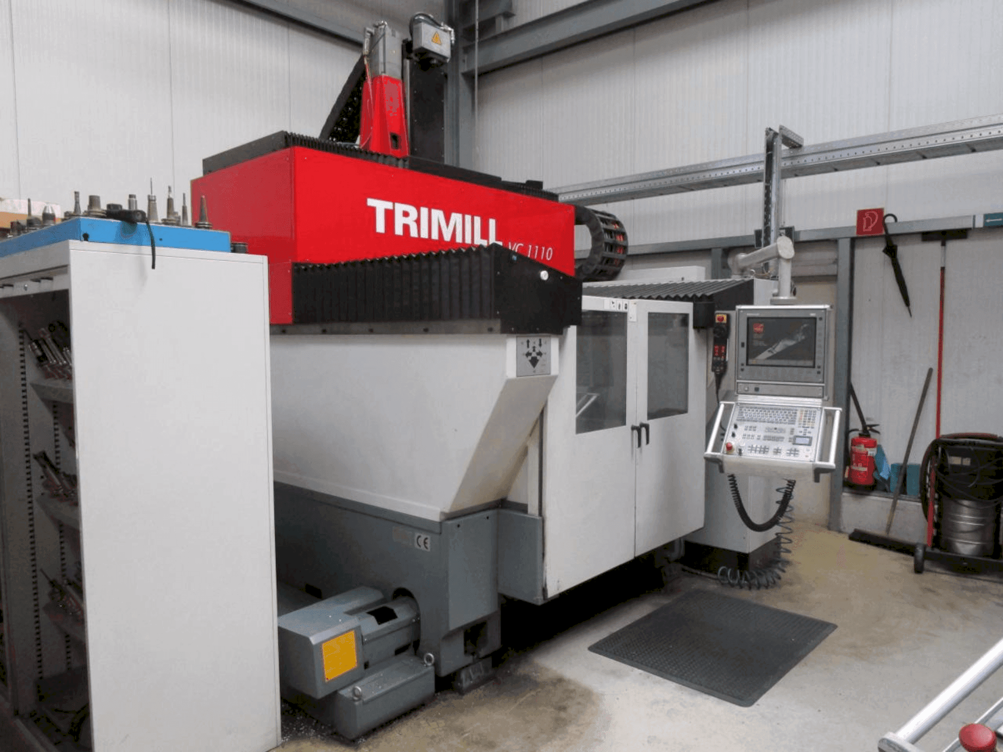 Вид станка TRIMILL VC1110 спереди