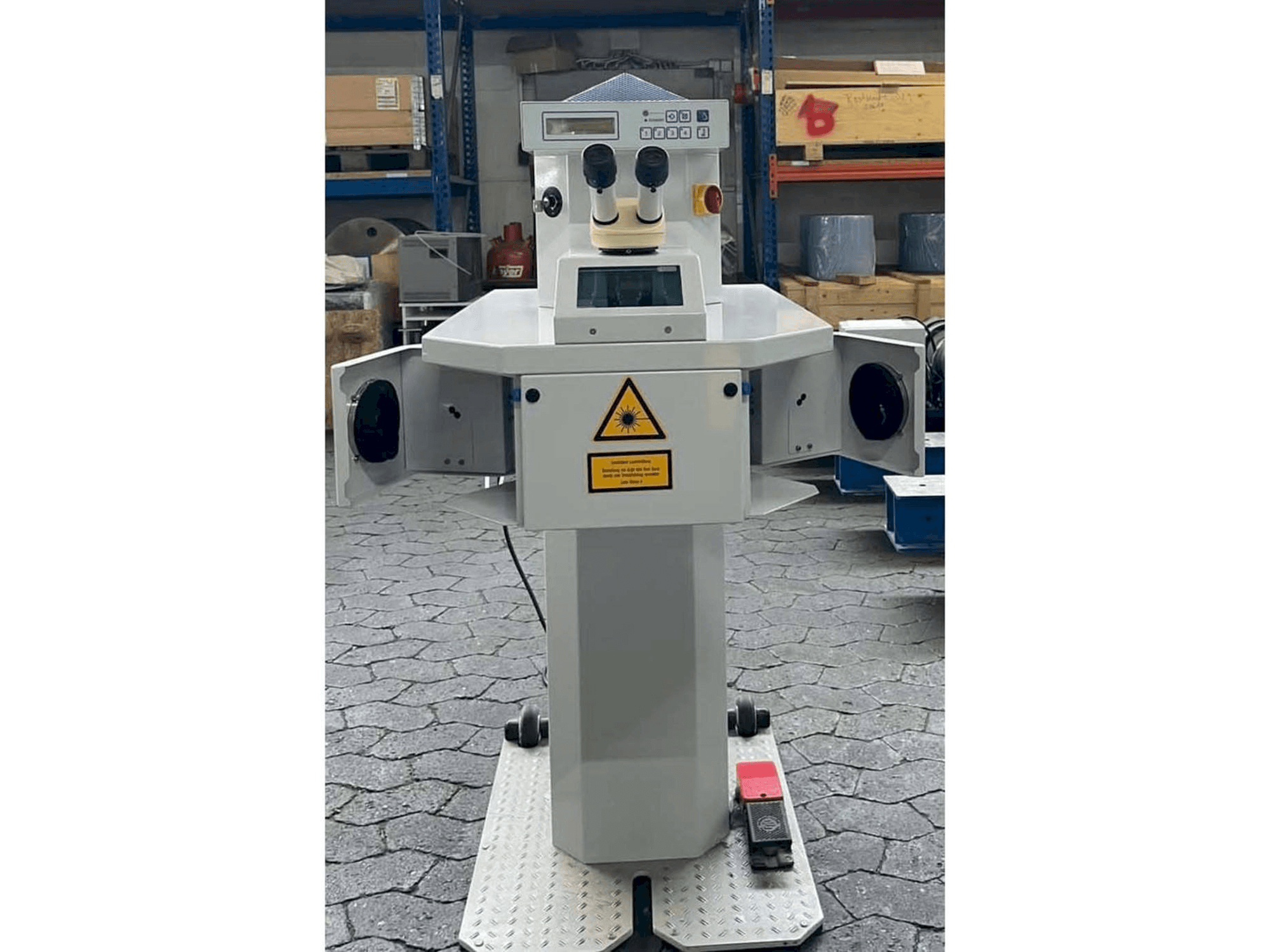 Вид станка ALPHA LASER ALO 30 спереди