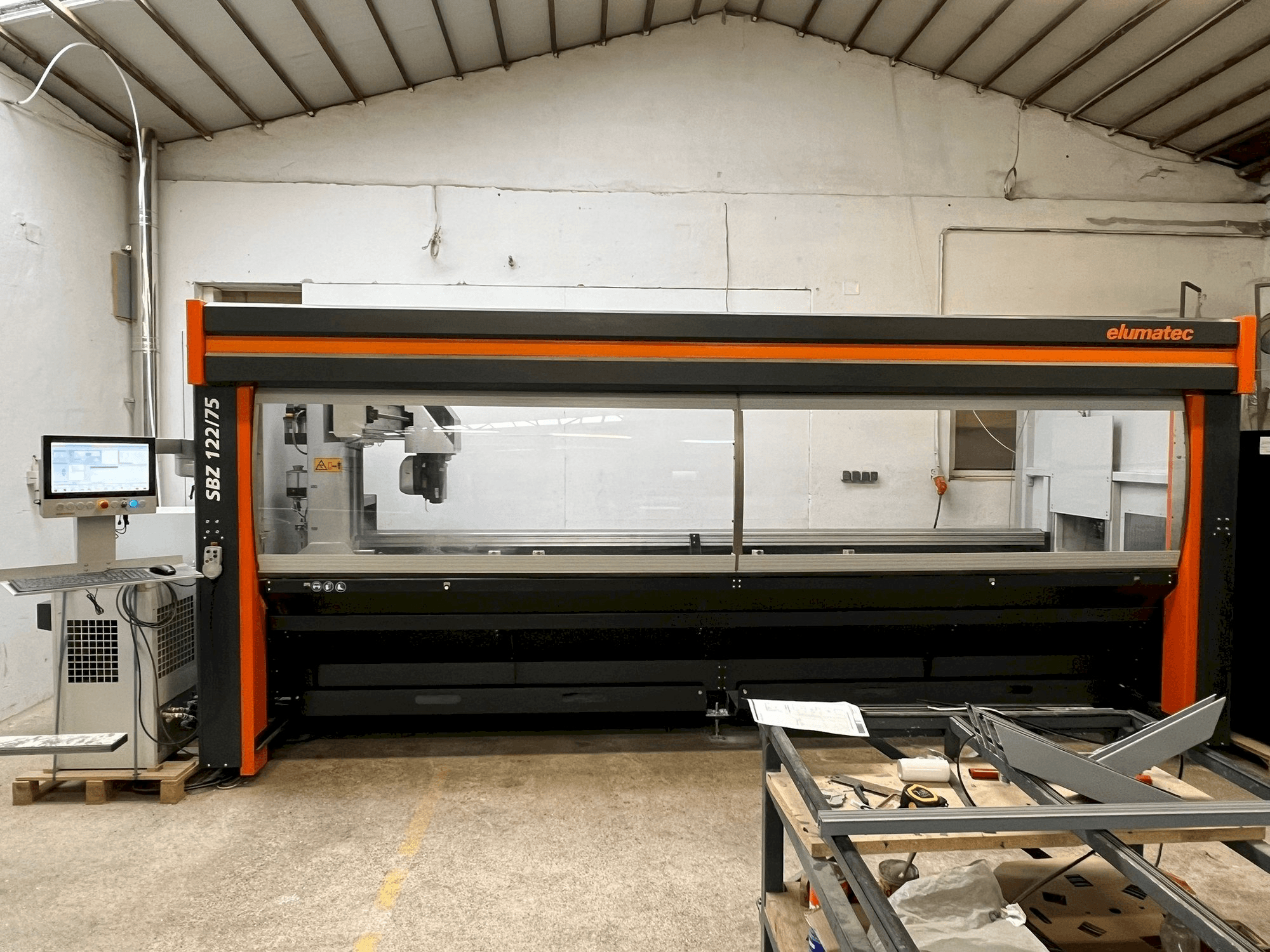 Вид станка Elumatec SBZ 122/75 спереди