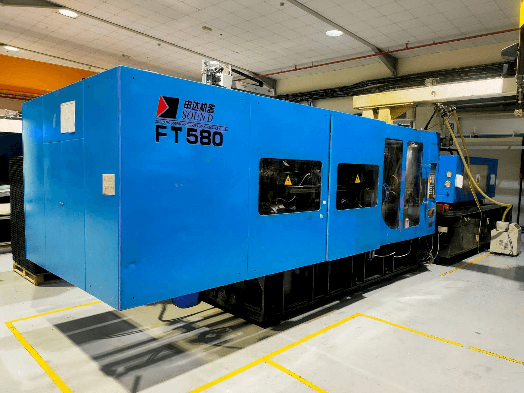 Вид станка Zhejiang Sound Machinery Manufacture FT 580 спереди