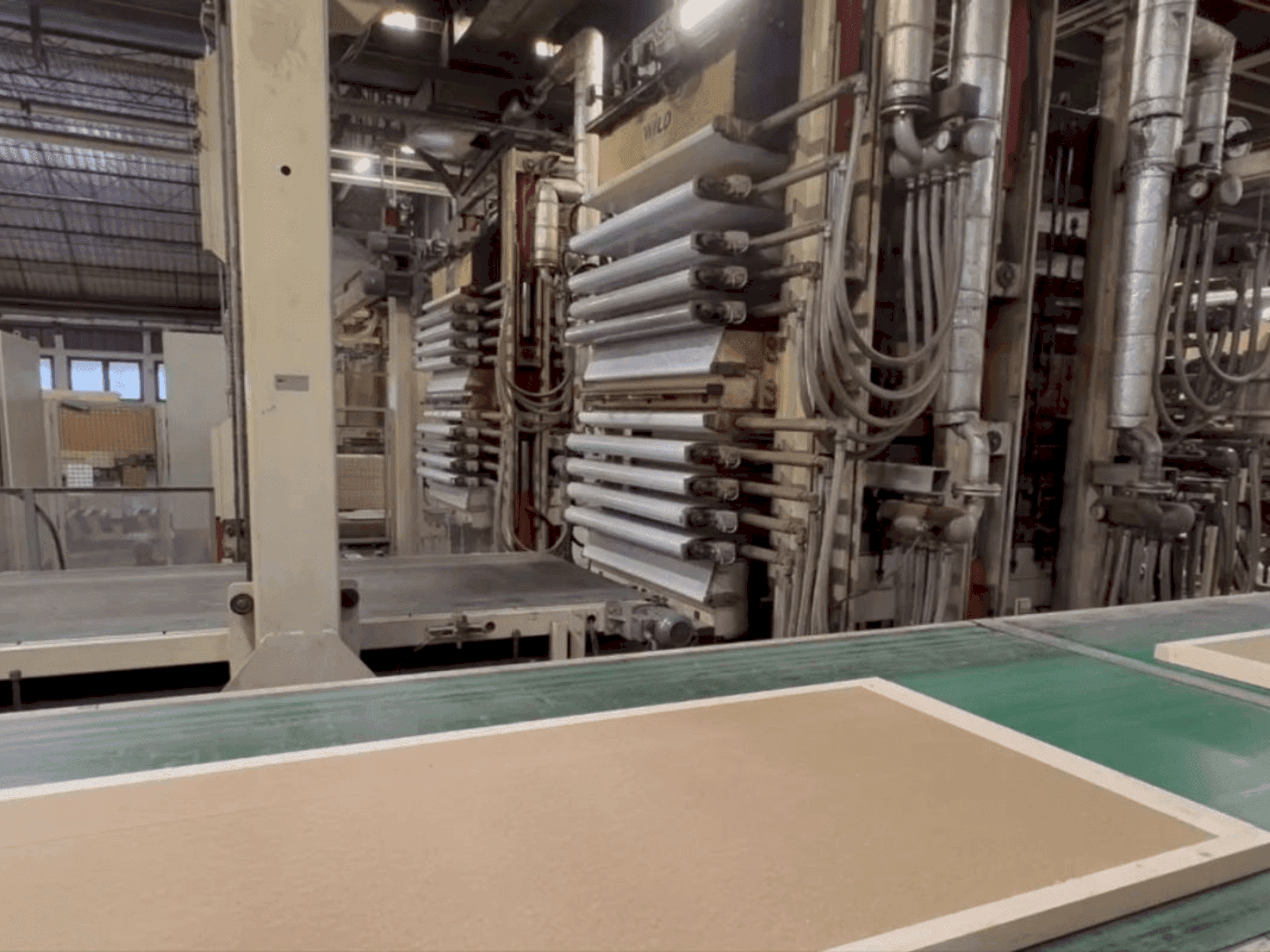 Вид станка WILD Door leaf press line спереди