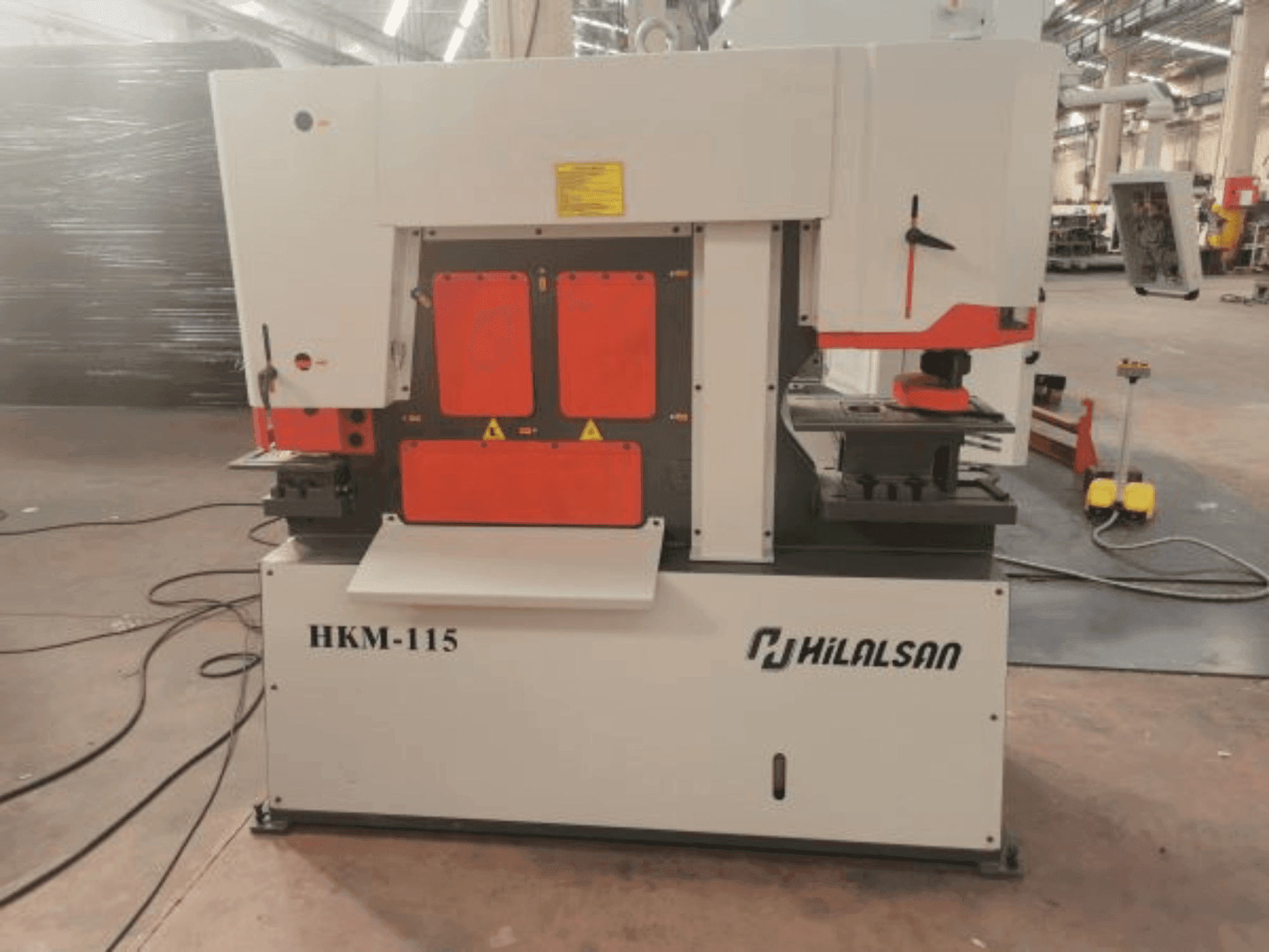 Вид станка HILALSAN HKM-115 спереди