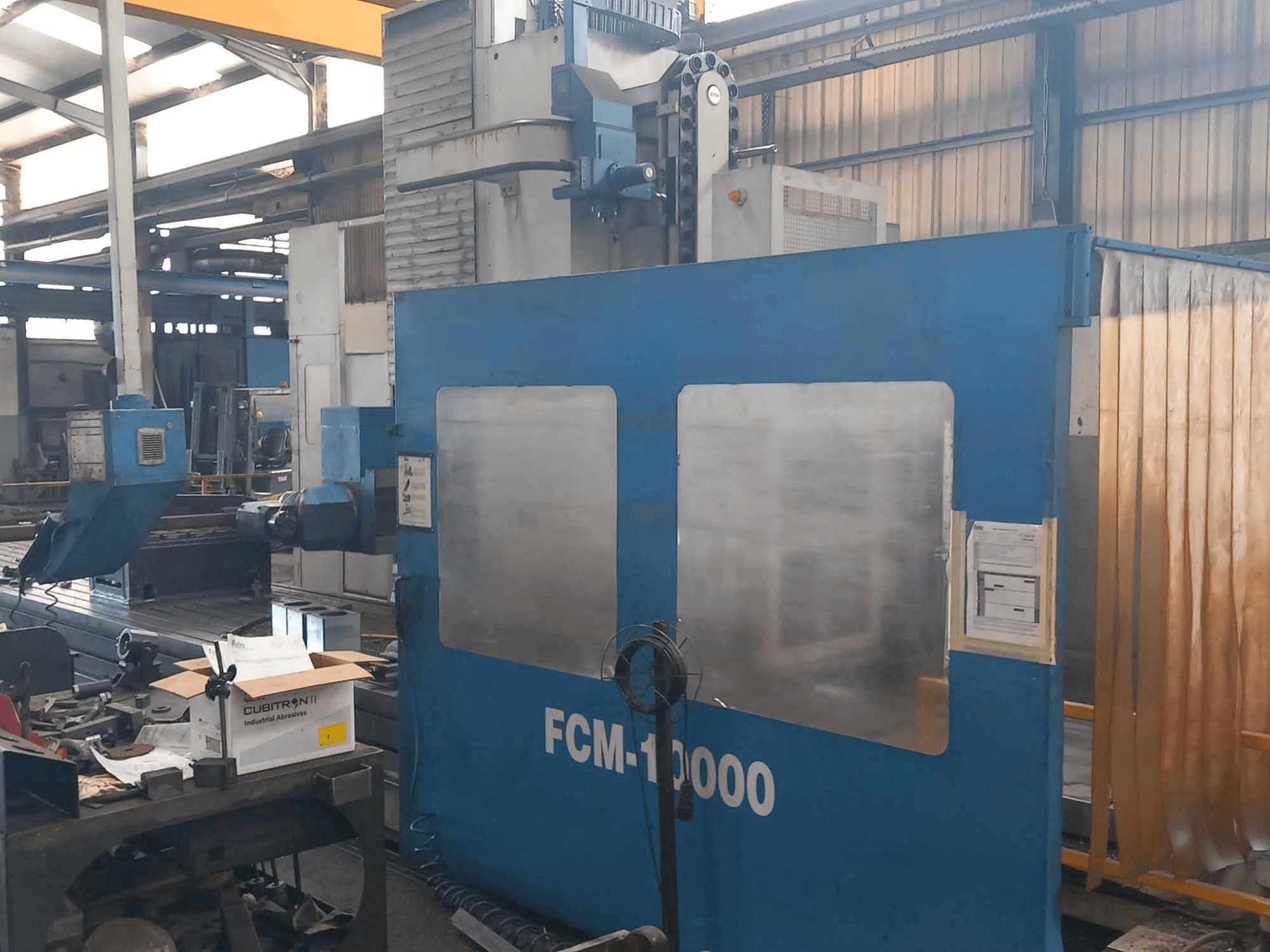 Вид станка CME FCM-10000 спереди