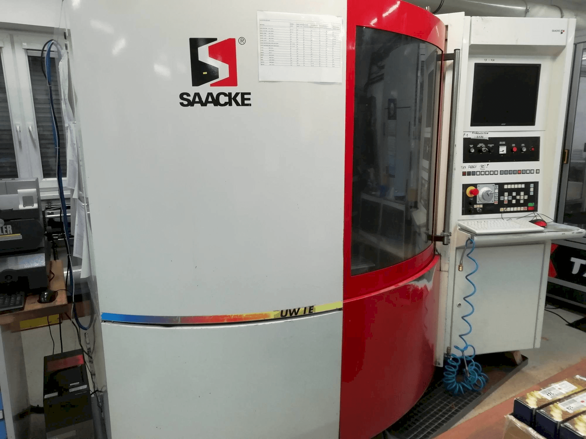 Вид станка SAACKE UWIE 208485 спереди