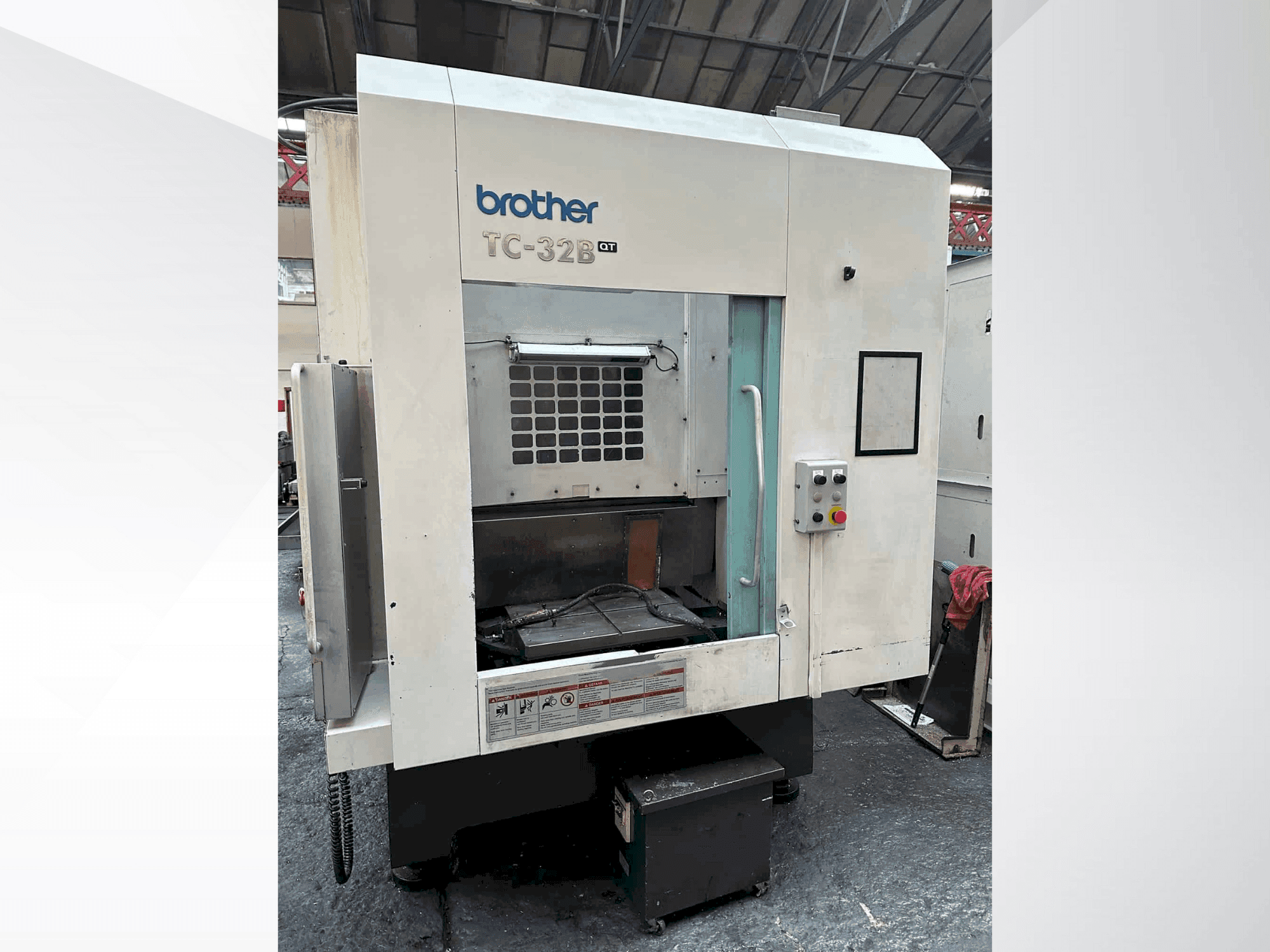 Вид станка Brother TC-32B QT спереди