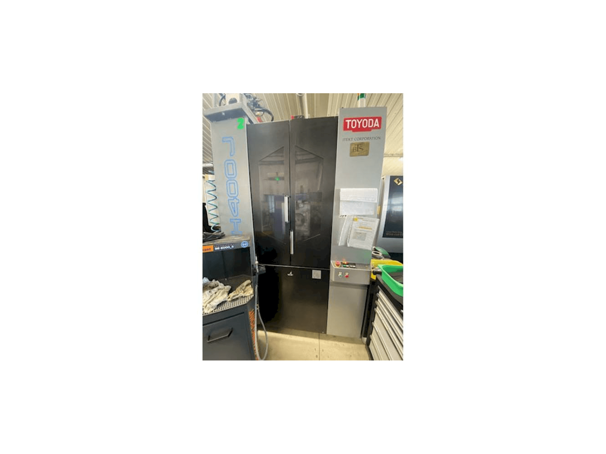 Вид станка TOYODA FH400J спереди