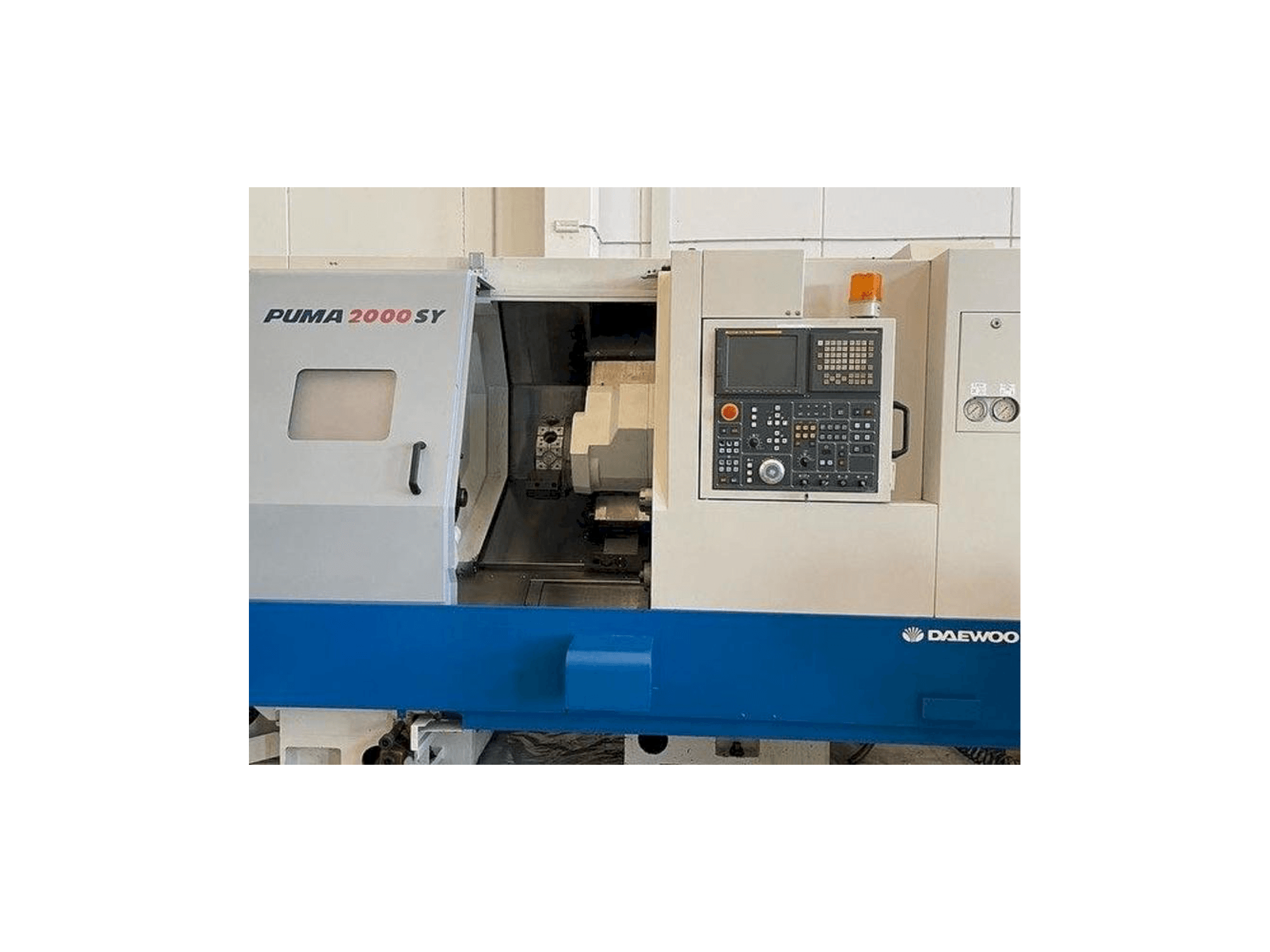 Вид станка Doosan Puma 2000SY спереди