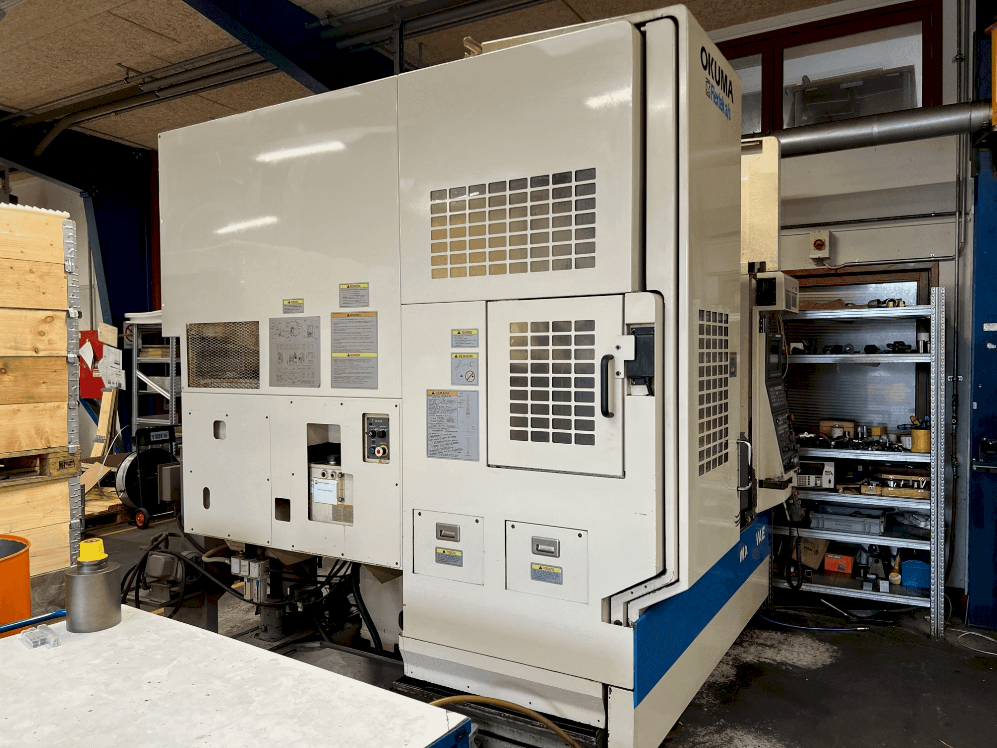 Вид станка Okuma MX-45 VAE спереди