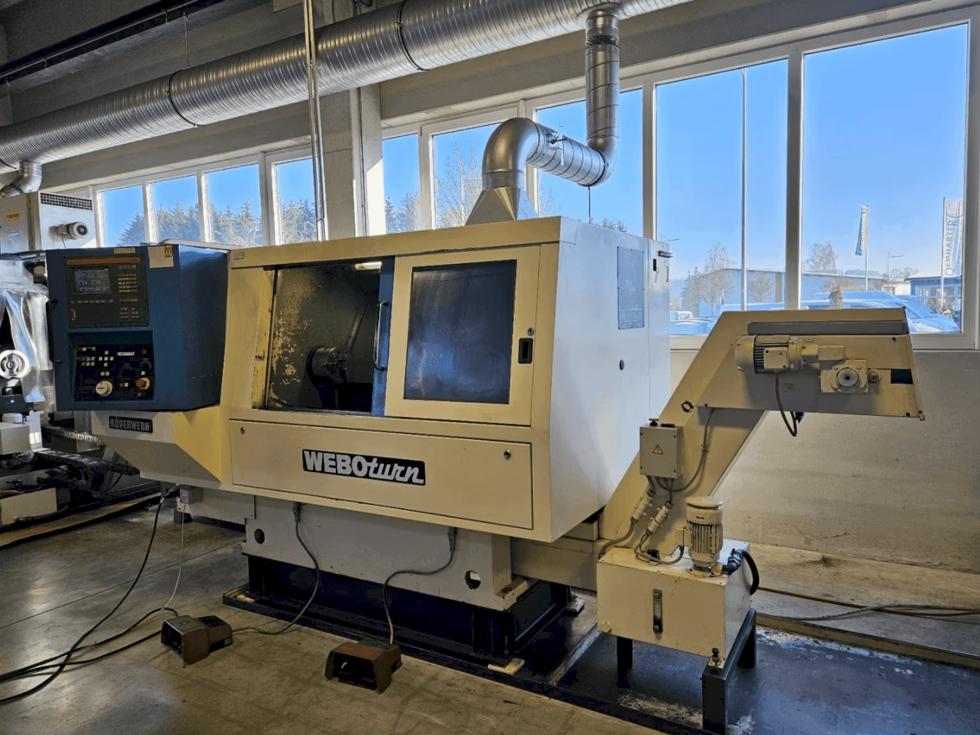 Вид станка ROEPERWERK WEBOturn спереди