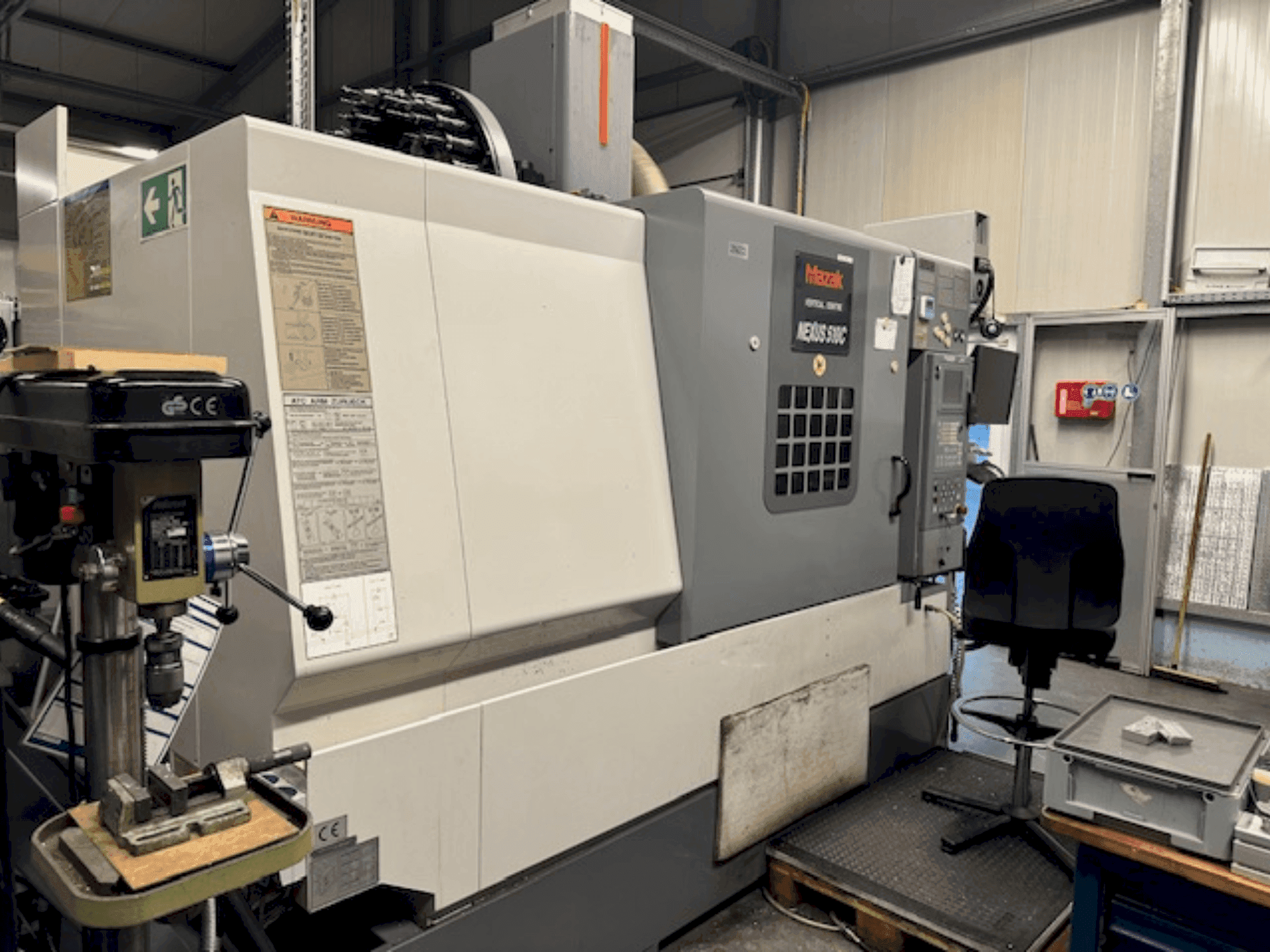 Вид станка Mazak VCN 510-C спереди