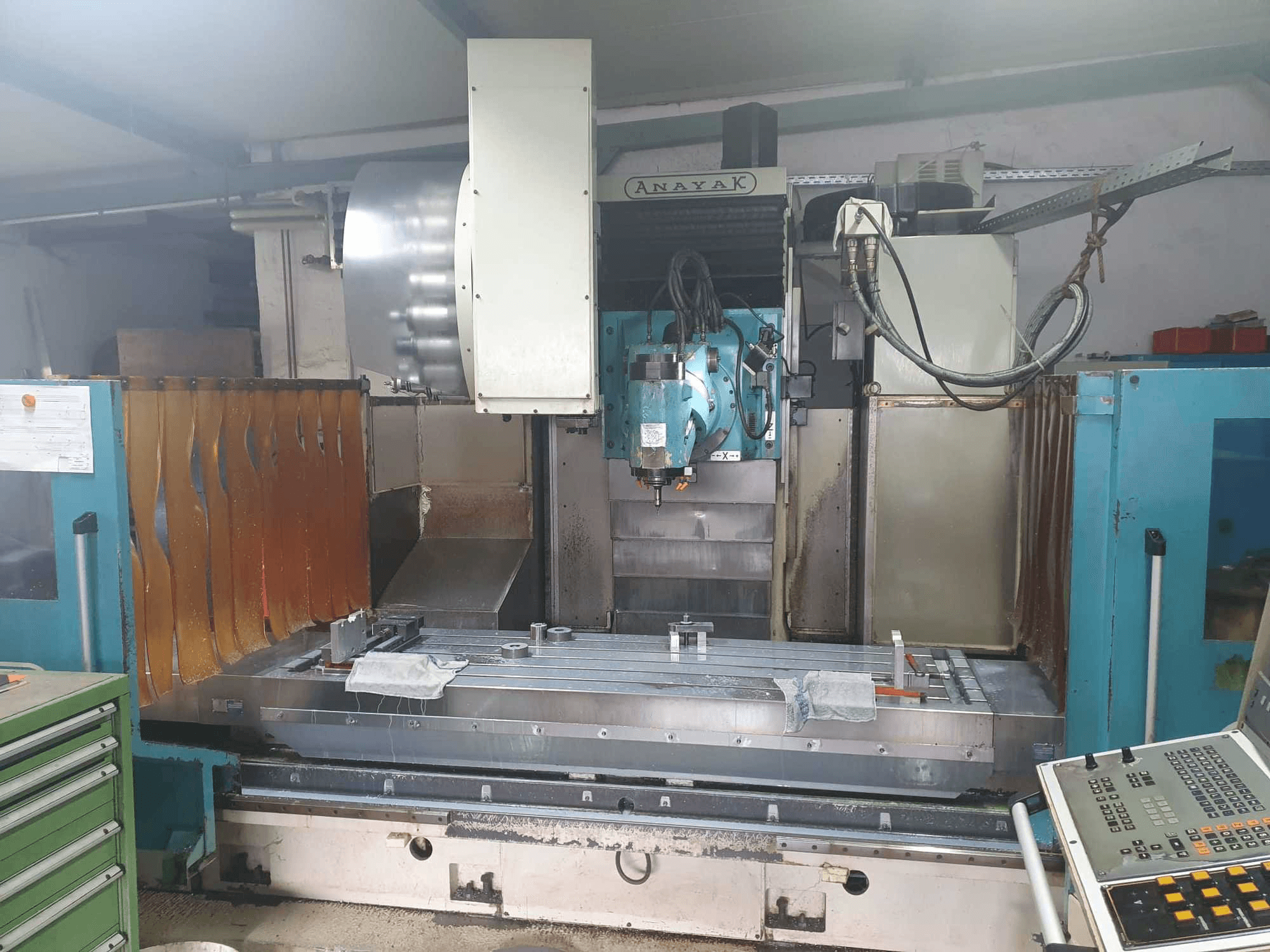Вид станка ANAYAK VH 2200 спереди