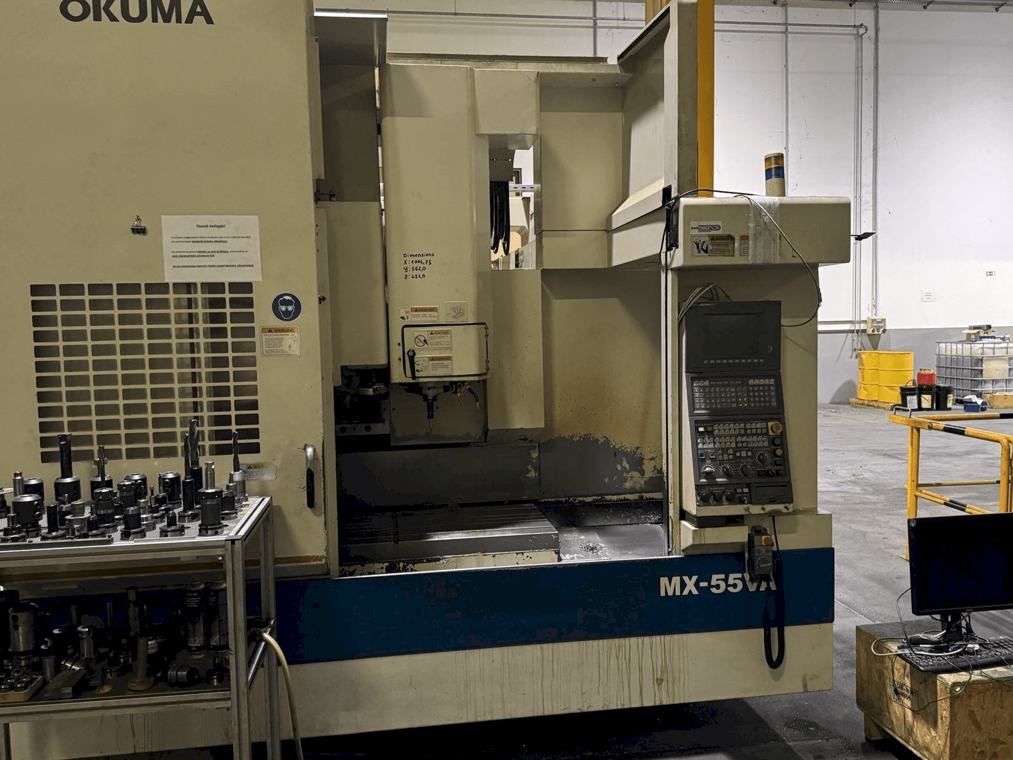 Вид станка Okuma MX55-VA спереди
