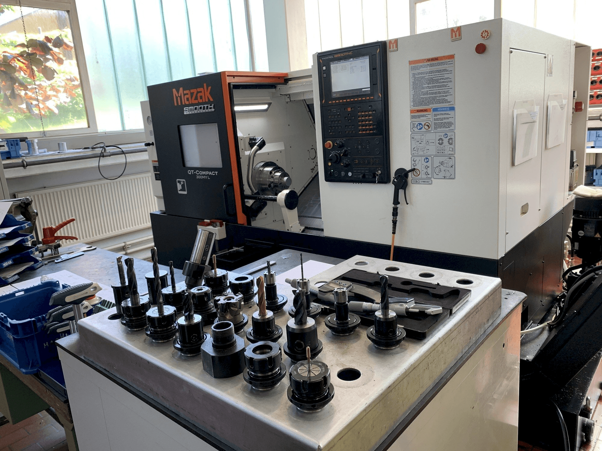 Вид станка Mazak QTC 300MY L500 спереди