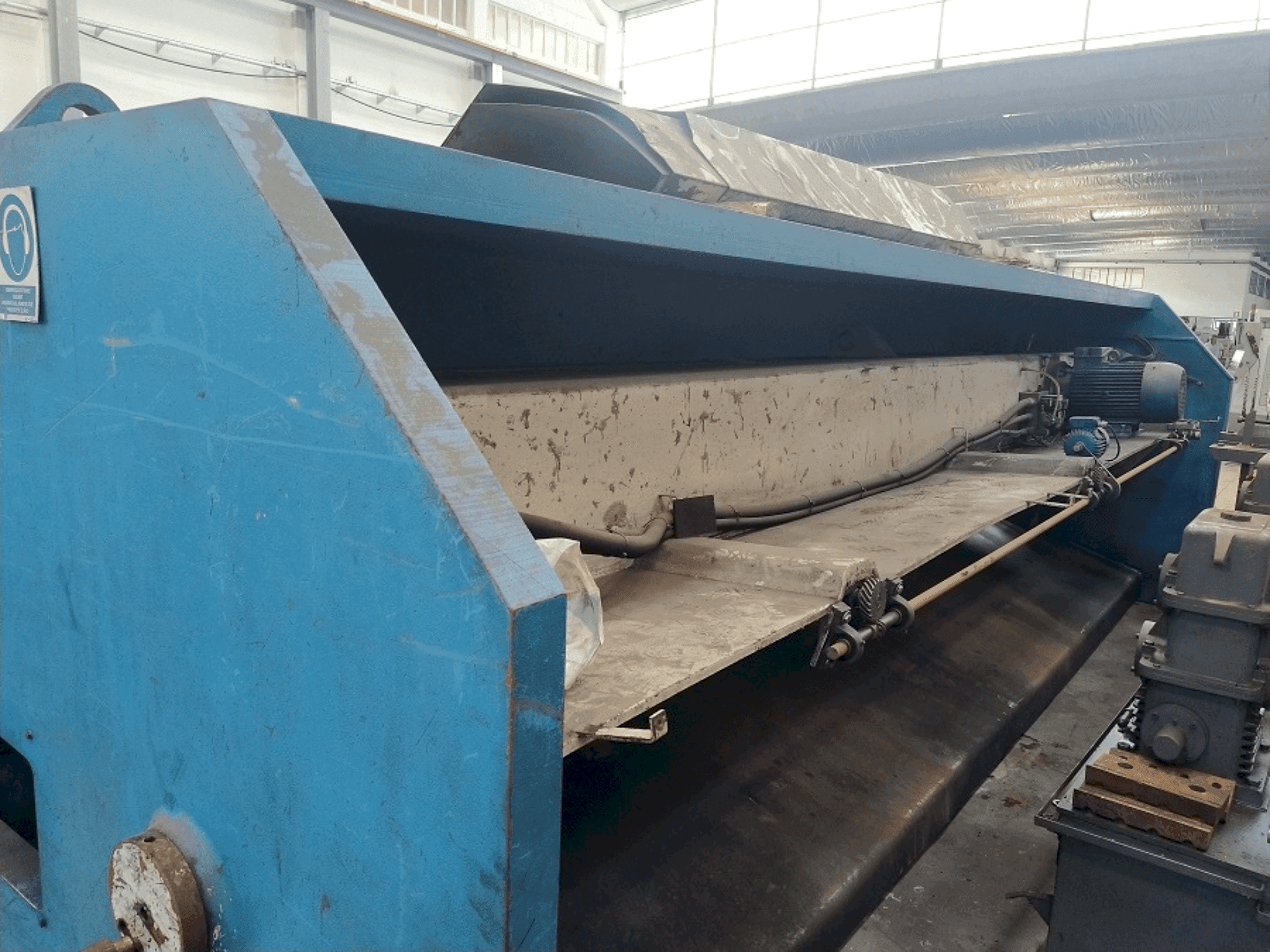 Вид станка JORDI CH 6100 - 10 спереди