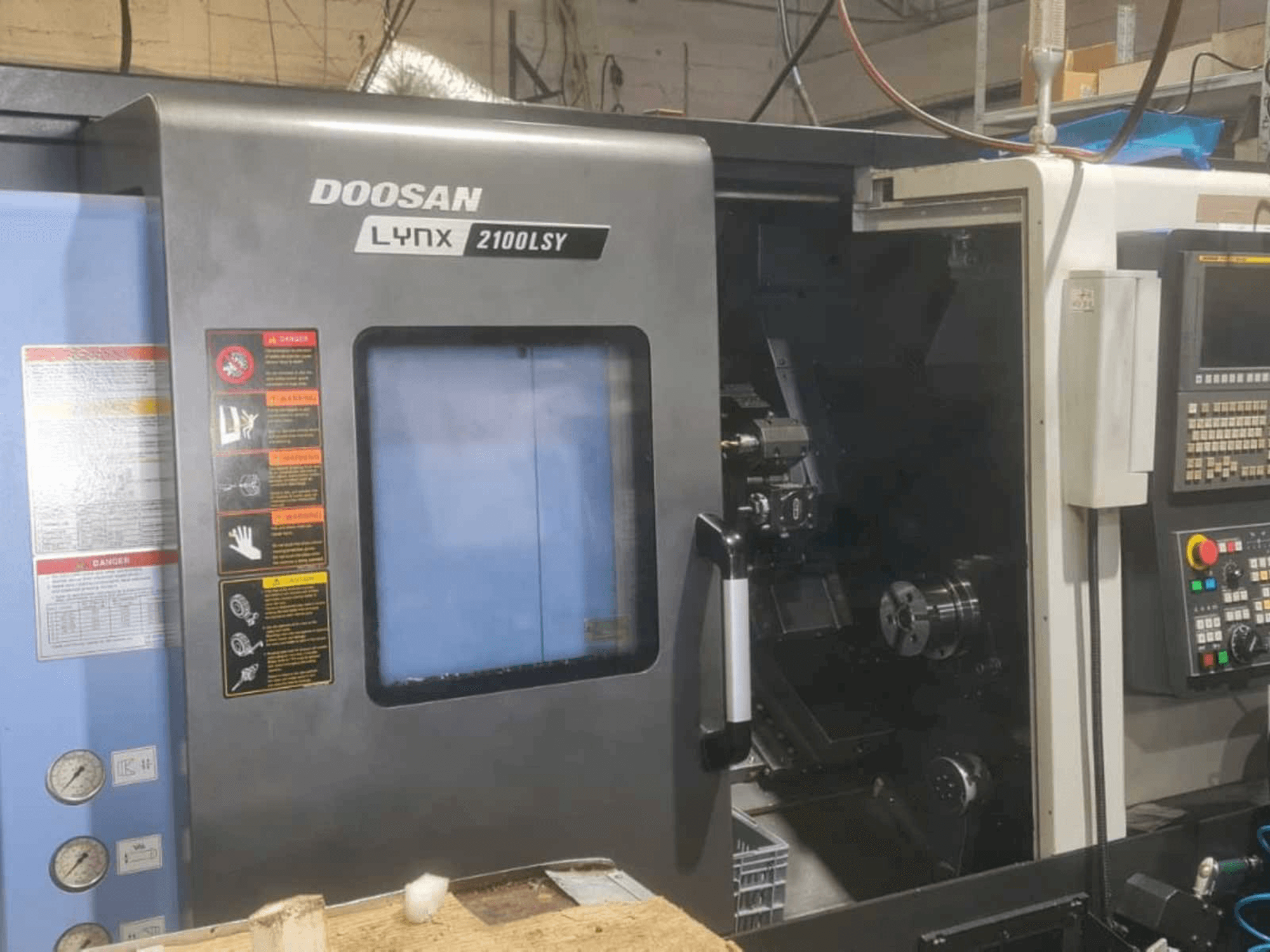 Вид станка Doosan Lynx series спереди