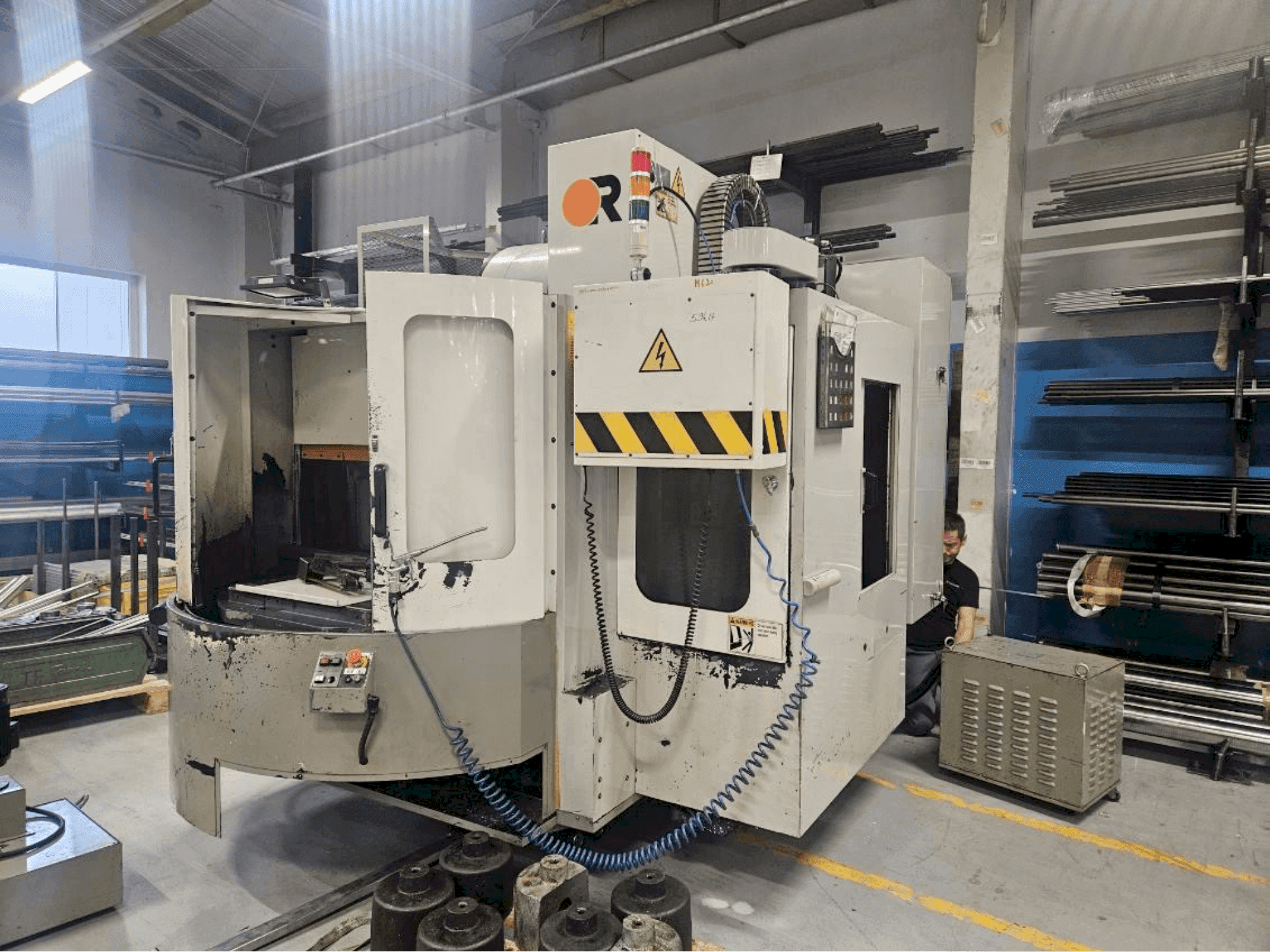 Вид станка Victor Vcenter 70 - APC спереди