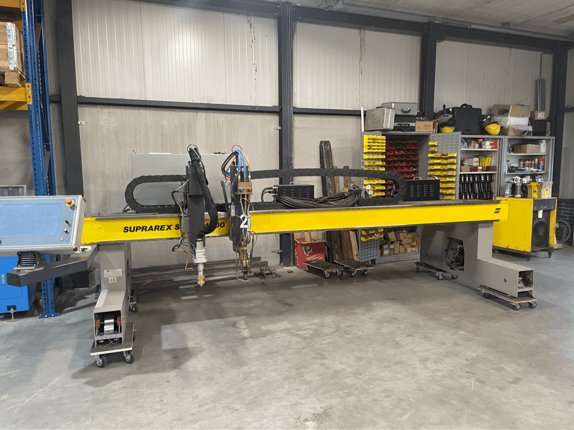 Вид станка ESAB SXE-P2 4000 спереди