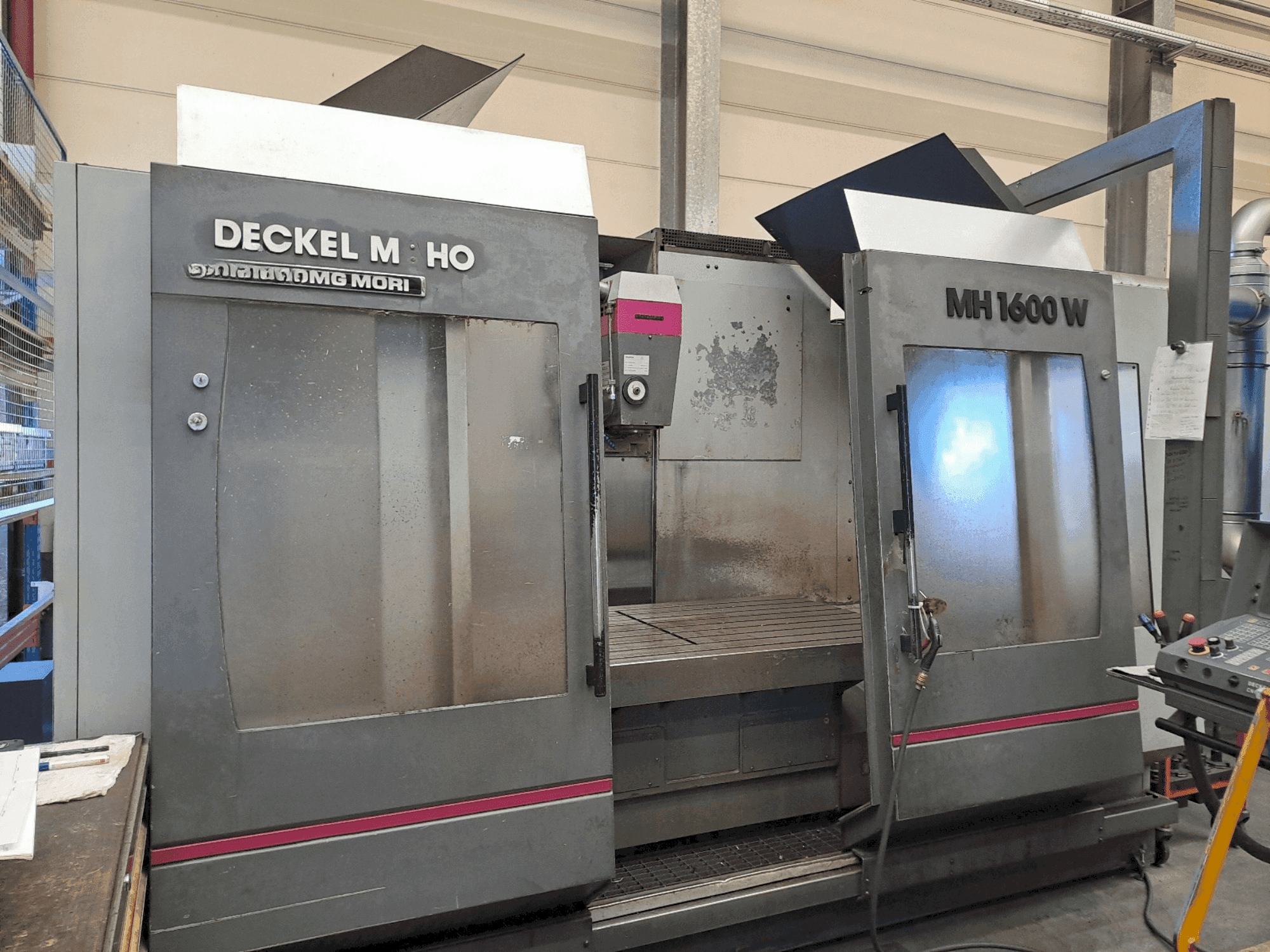 Вид станка DECKEL MAHO MH 1600 W спереди