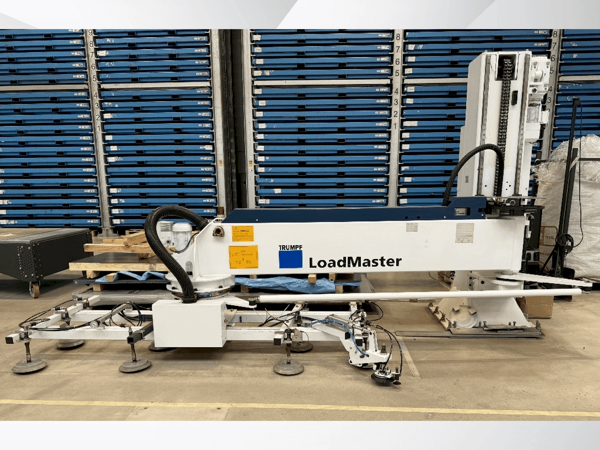 Вид станка TRUMPF LoadMaster спереди