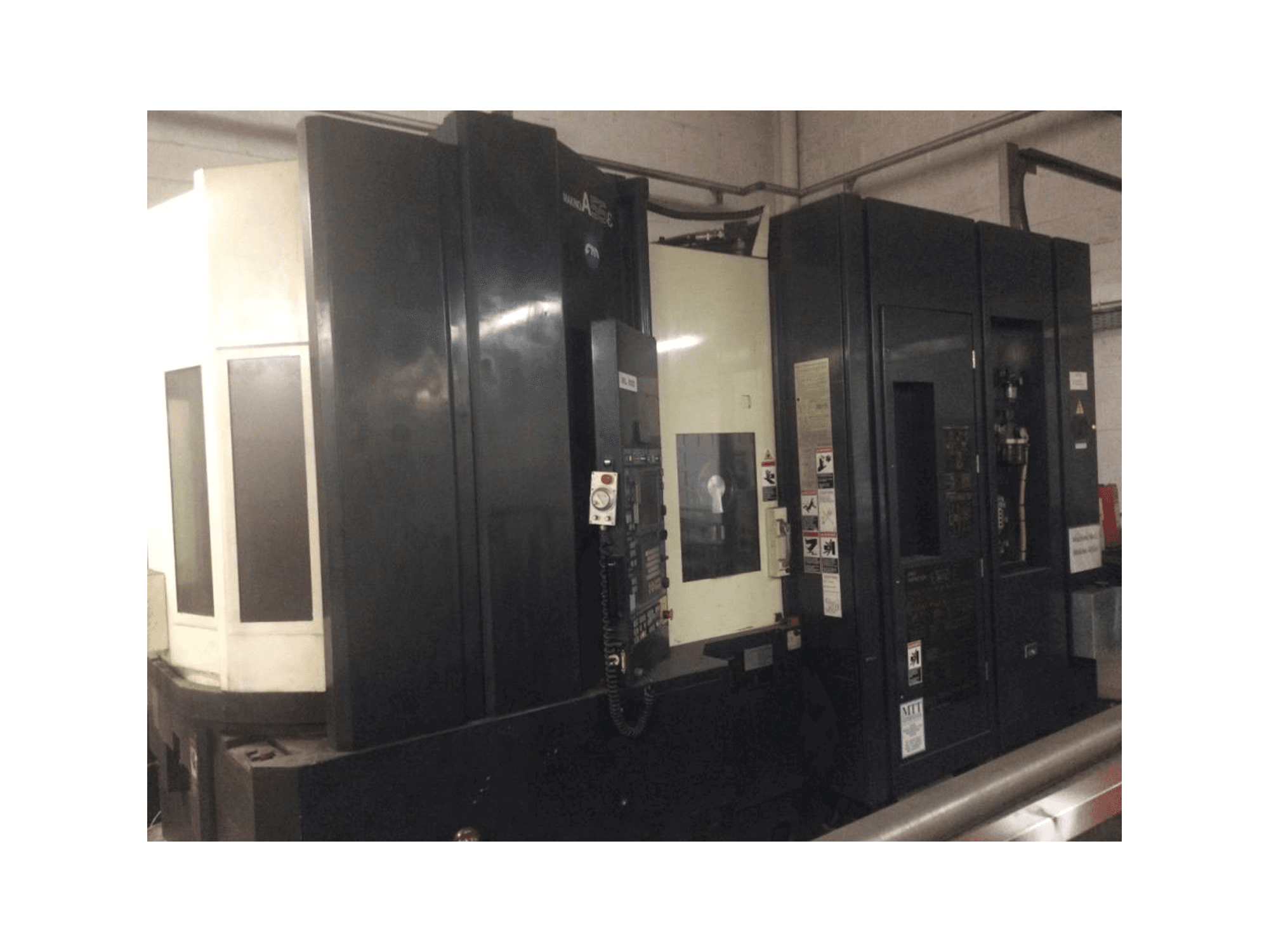 Front view of Makino A55e machine