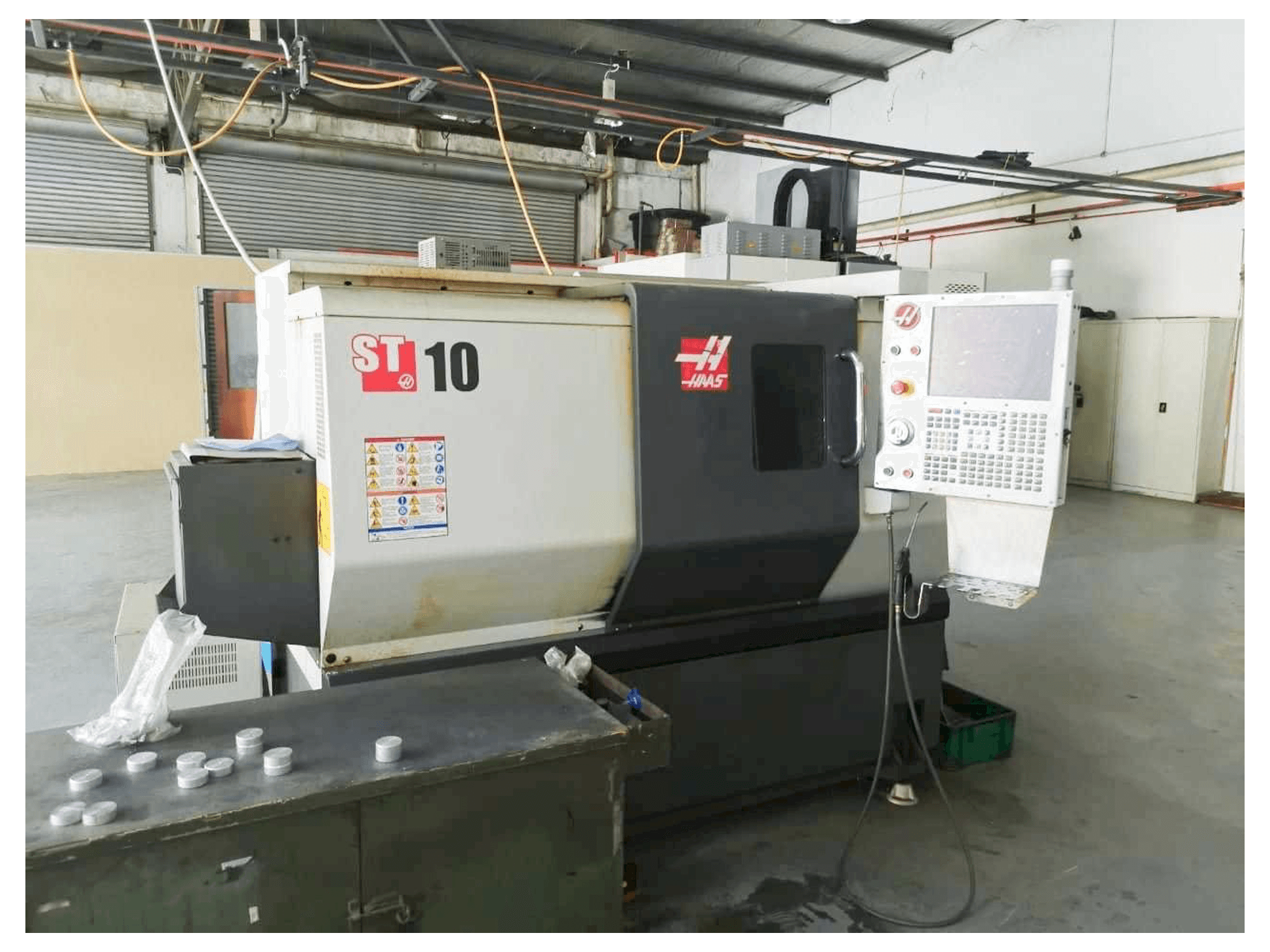 Вид станка HAAS ST-10 спереди