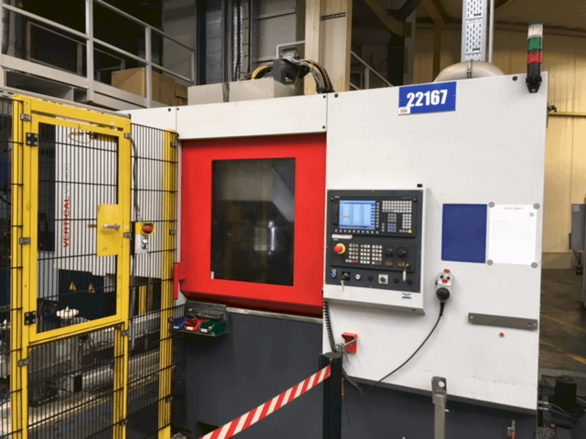 Вид станка EMCO VT 400 спереди