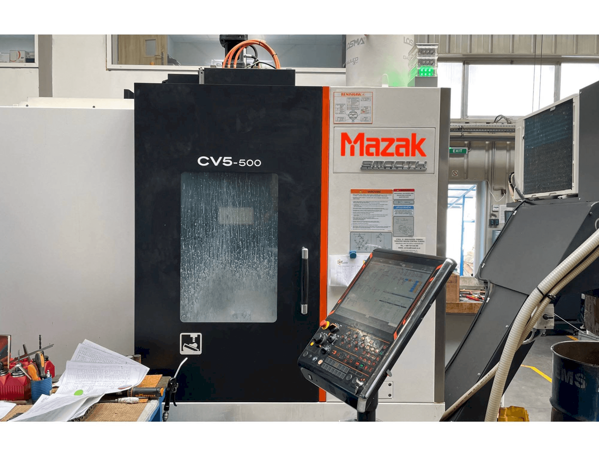 Вид станка Mazak CV5-500 спереди