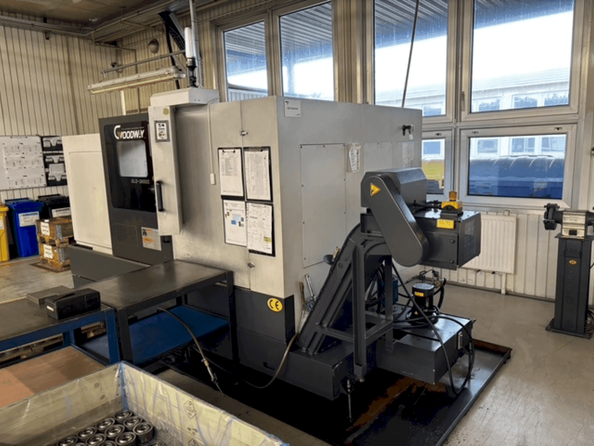 Вид станка Goodway GLS-2800S спереди