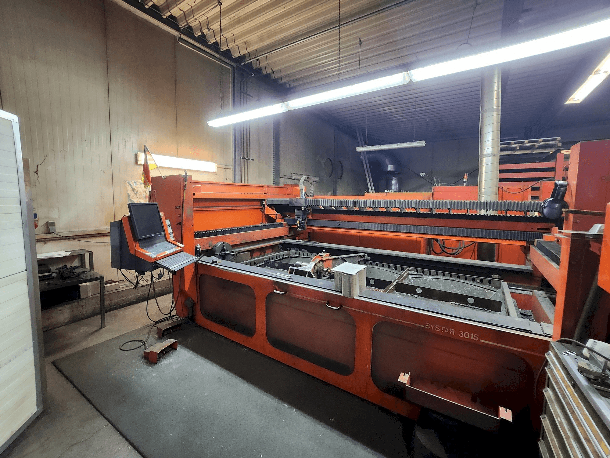 Вид станка Bystronic BTL 4000 спереди