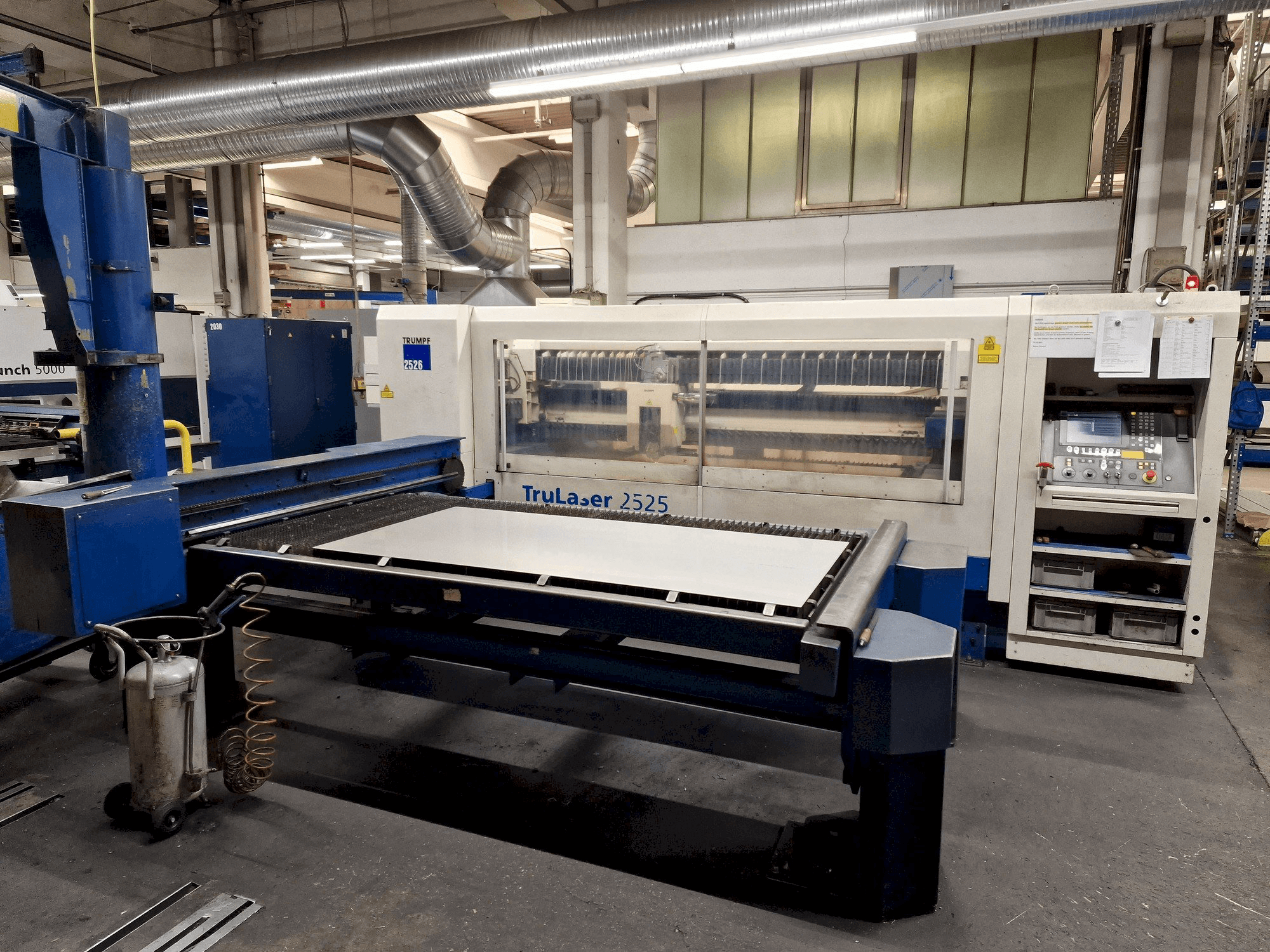 Вид станка Trumpf TruLaser 2525 4kW спереди