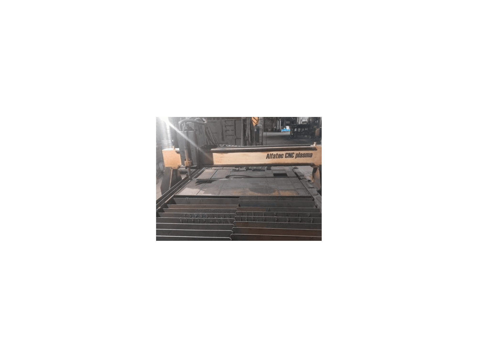 Вид станка ALFATEC CNC 1,5x3M PROFI спереди