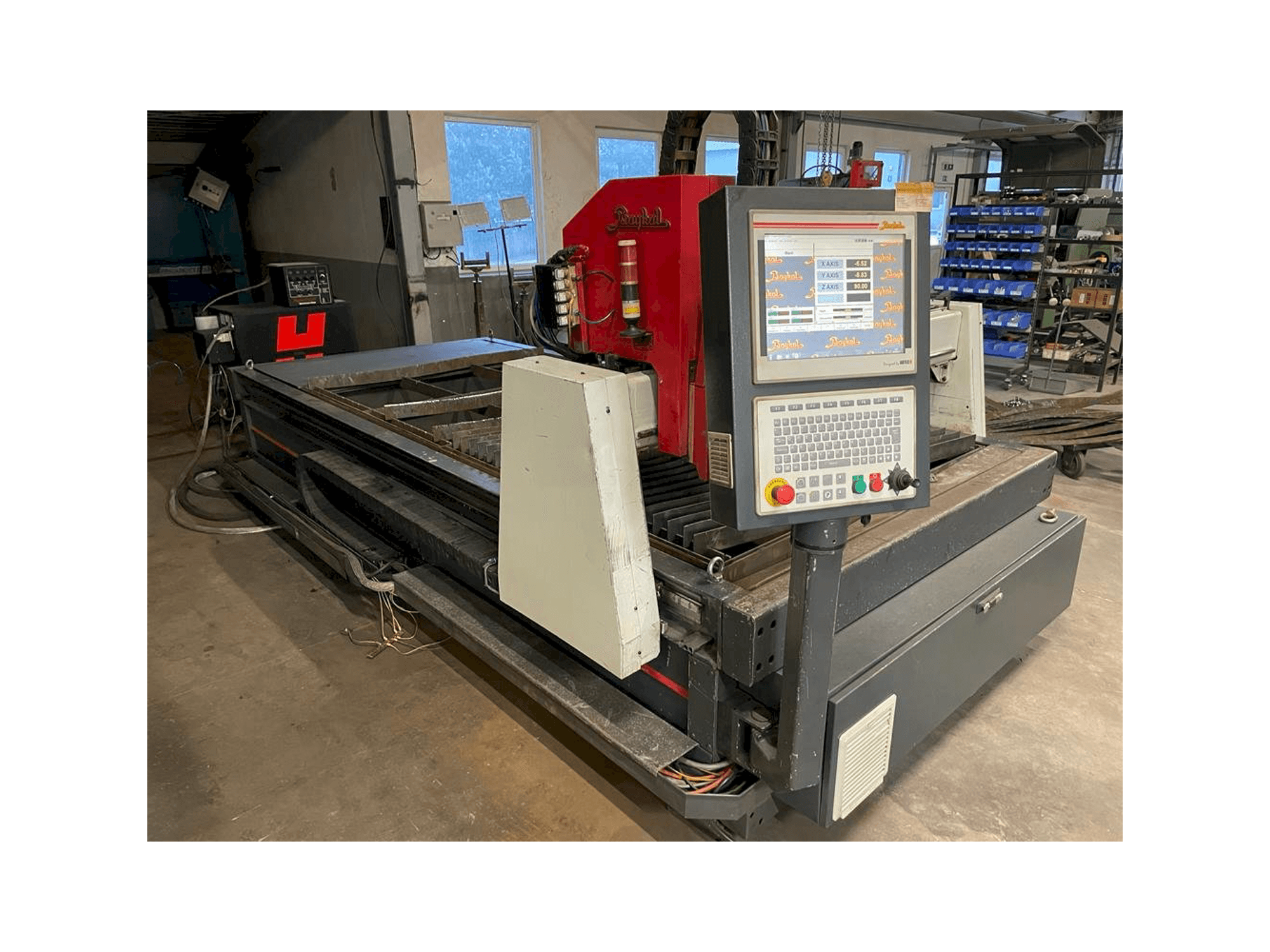 Вид станка Baykal BPH 1503 + Hypertherm HPR 130 спереди