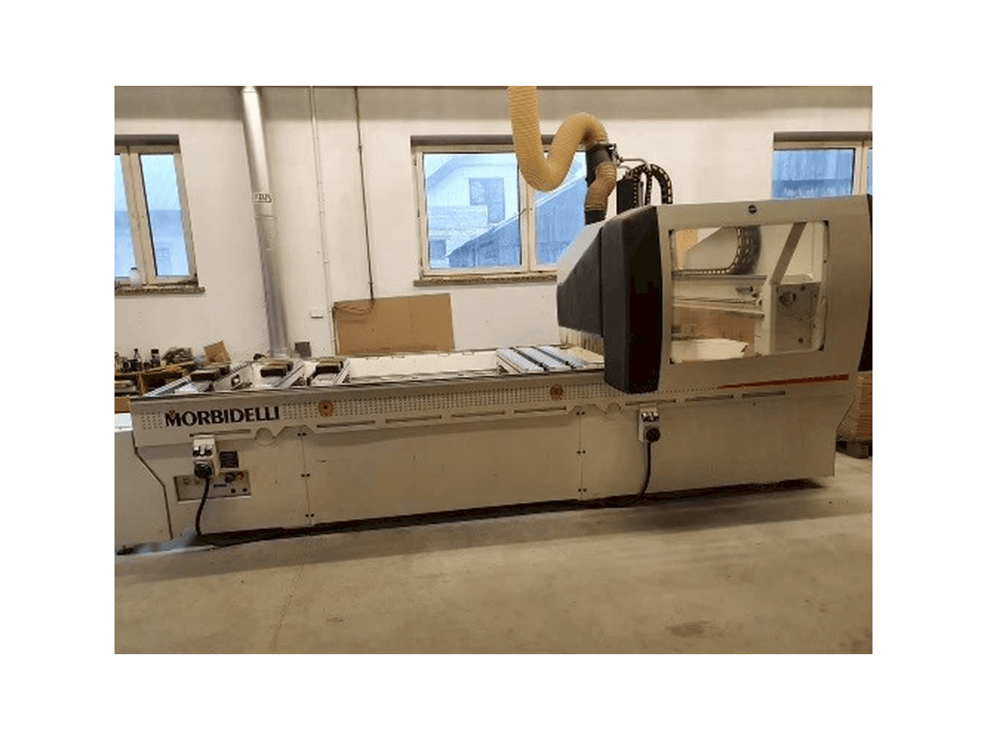 Вид станка MORBIDELLI Universal 3012 TV спереди