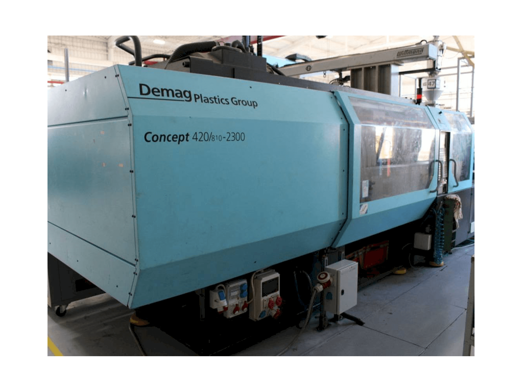 Вид станка DEMAG 420/810-2300 NC4 спереди