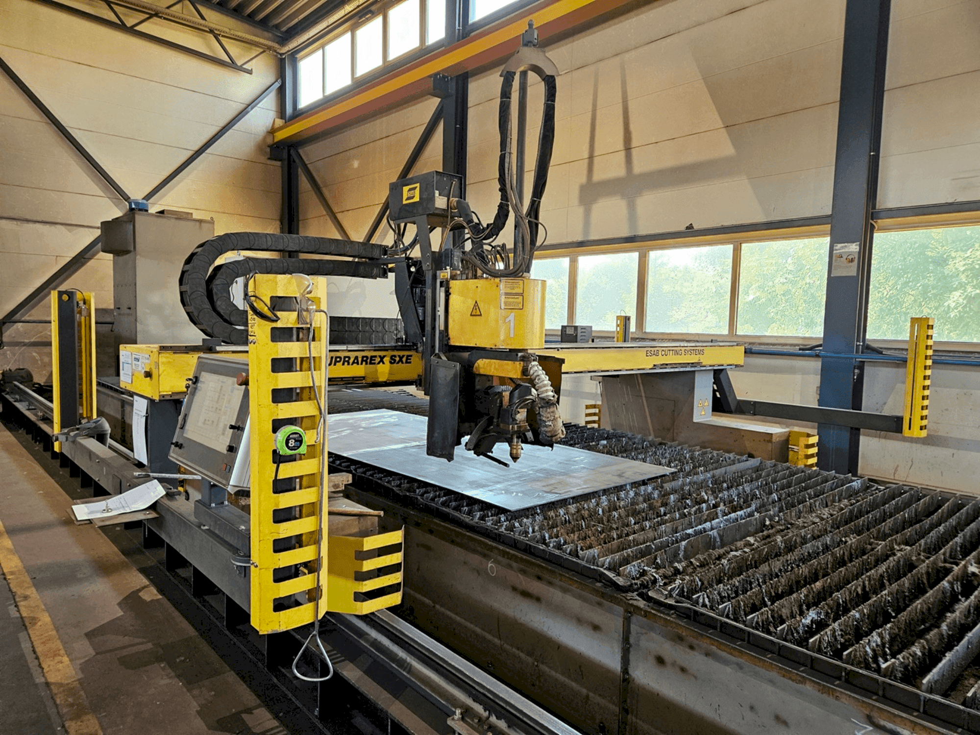 Вид станка ESAB Suprarex SXE HD 4000 230 V спереди