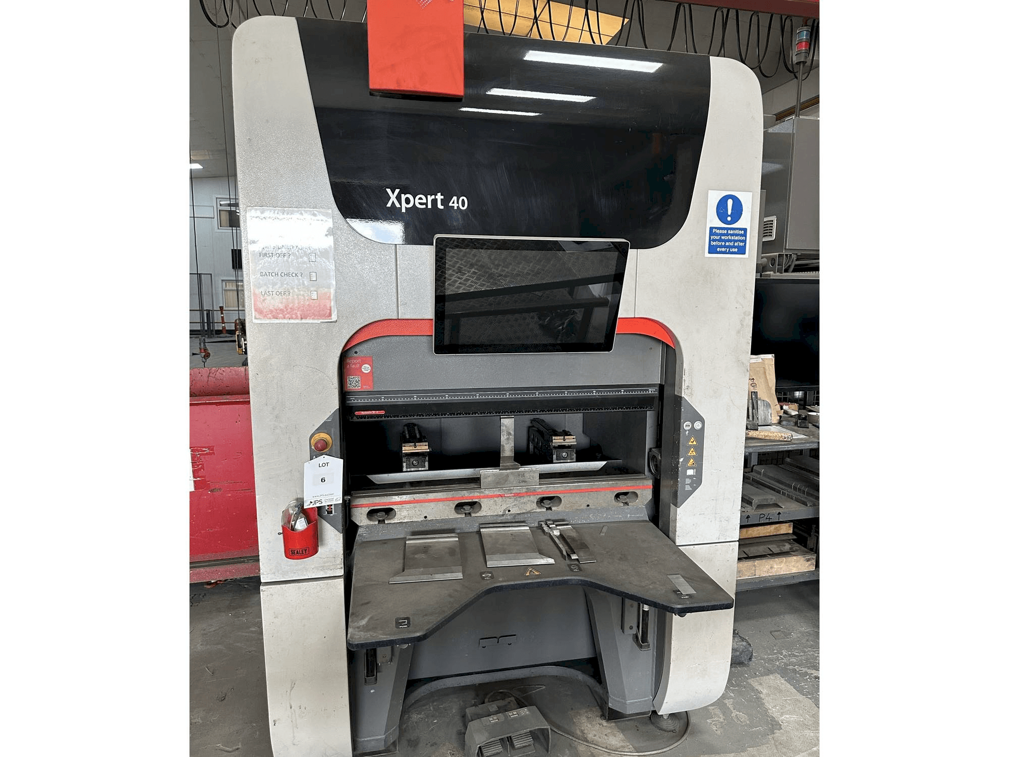 Вид станка Bystronic Xpert 40/1030 спереди