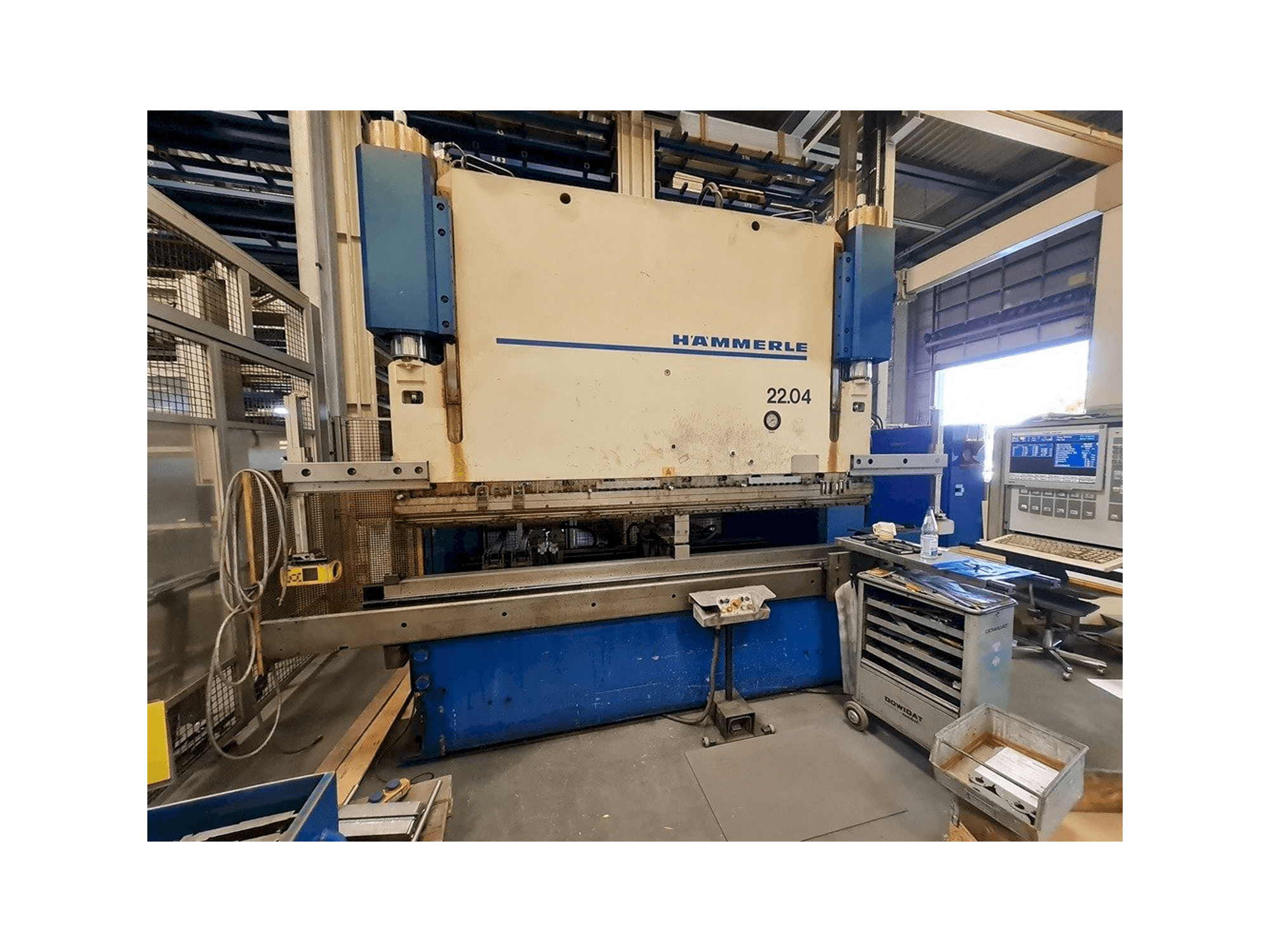 Вид станка HAMMERLE AP 200-3100 спереди