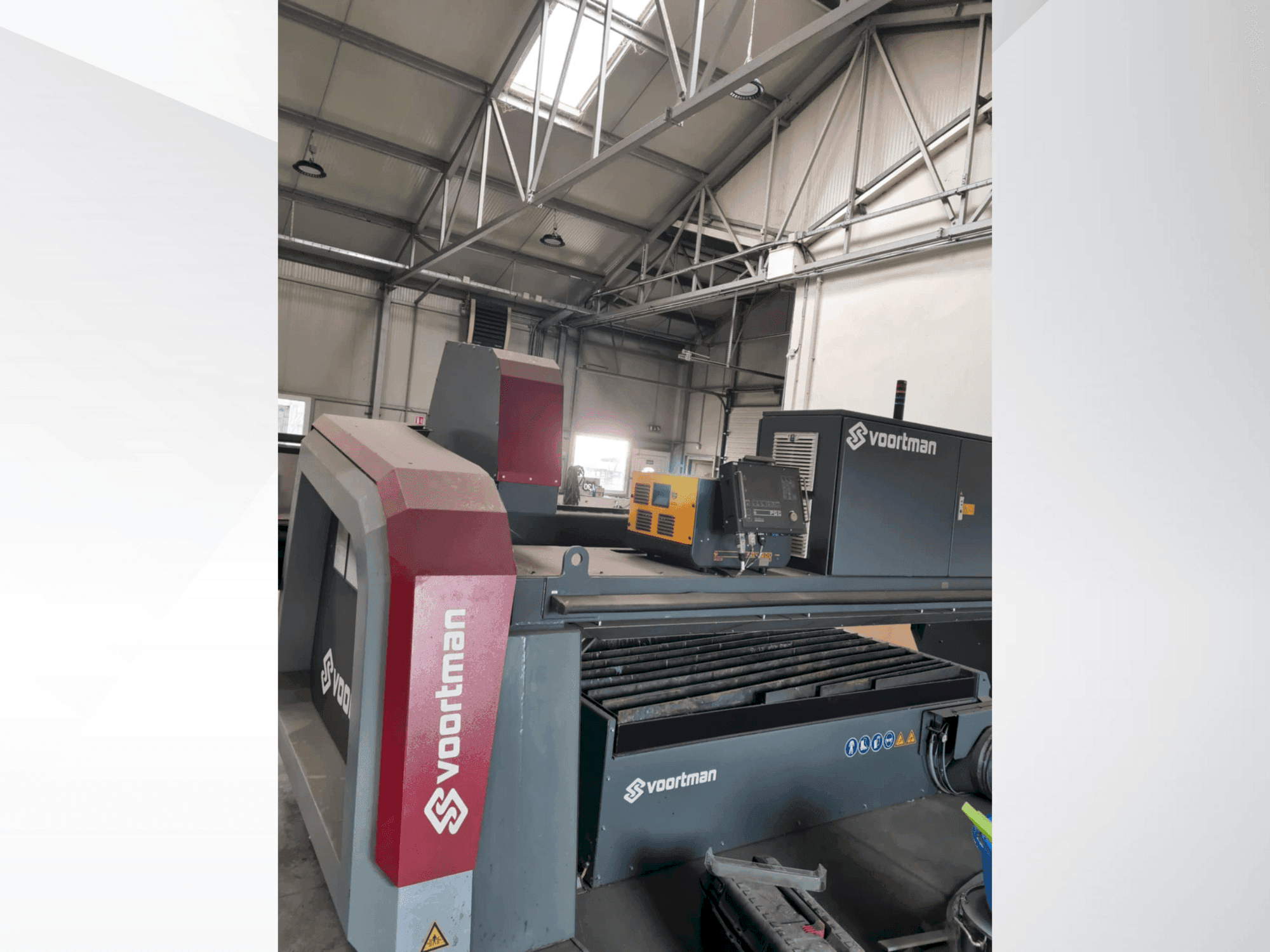 Вид станка VOORTMAN V304 спереди