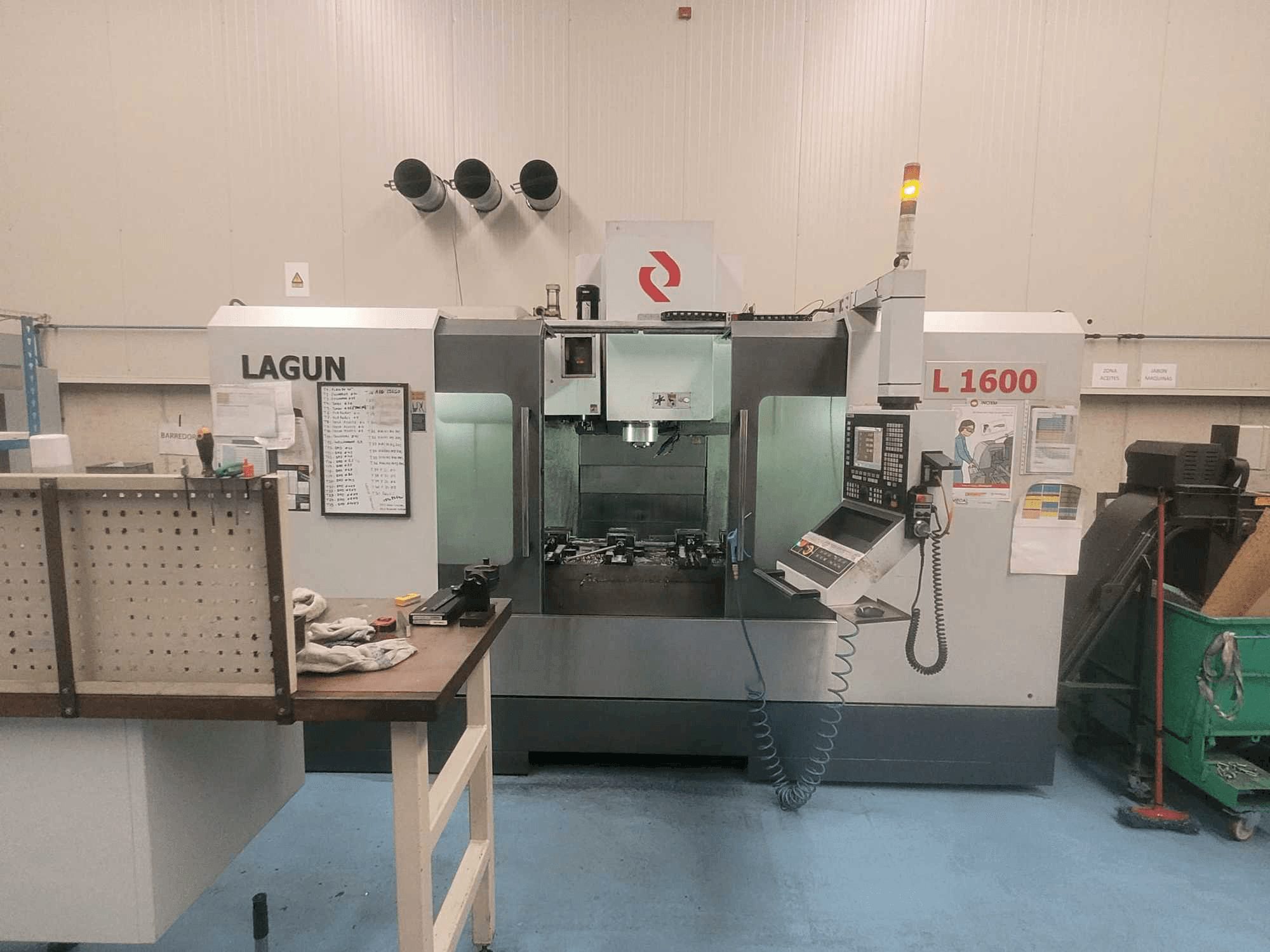 Вид станка LAGUN L-1600 спереди