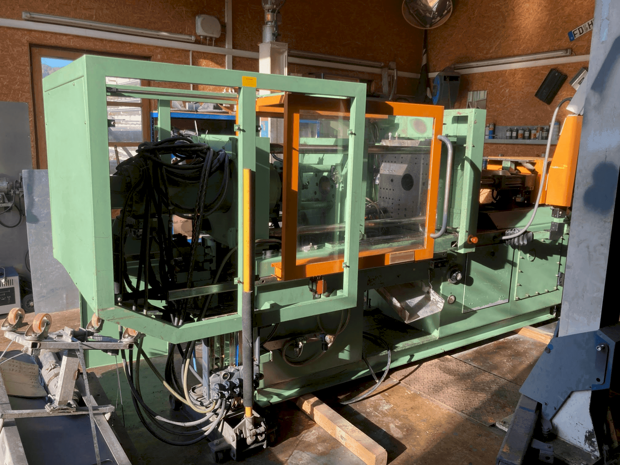 Вид станка FERROMATIK K75-S спереди