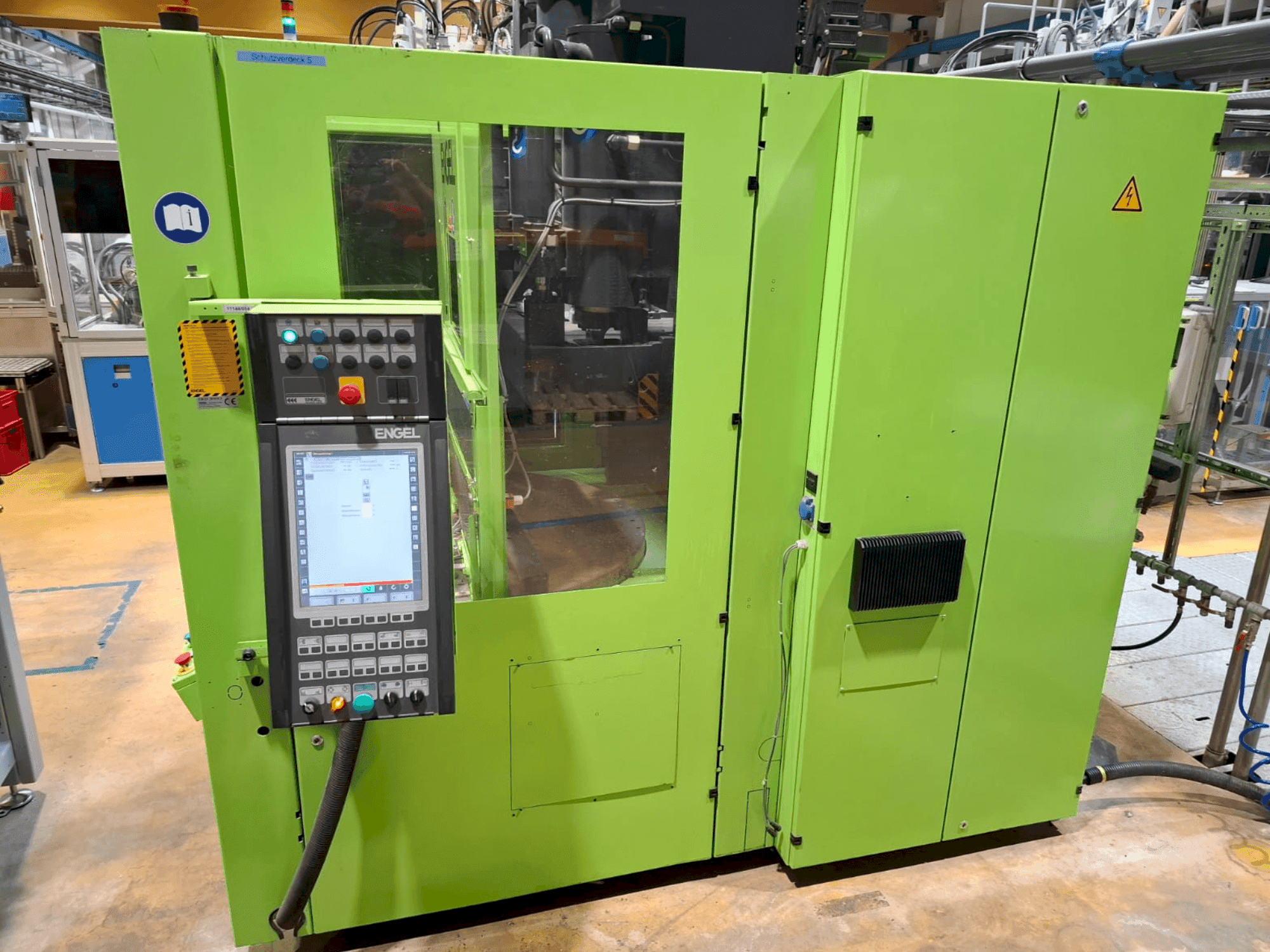 Вид станка Engel Insert 80V/40 спереди