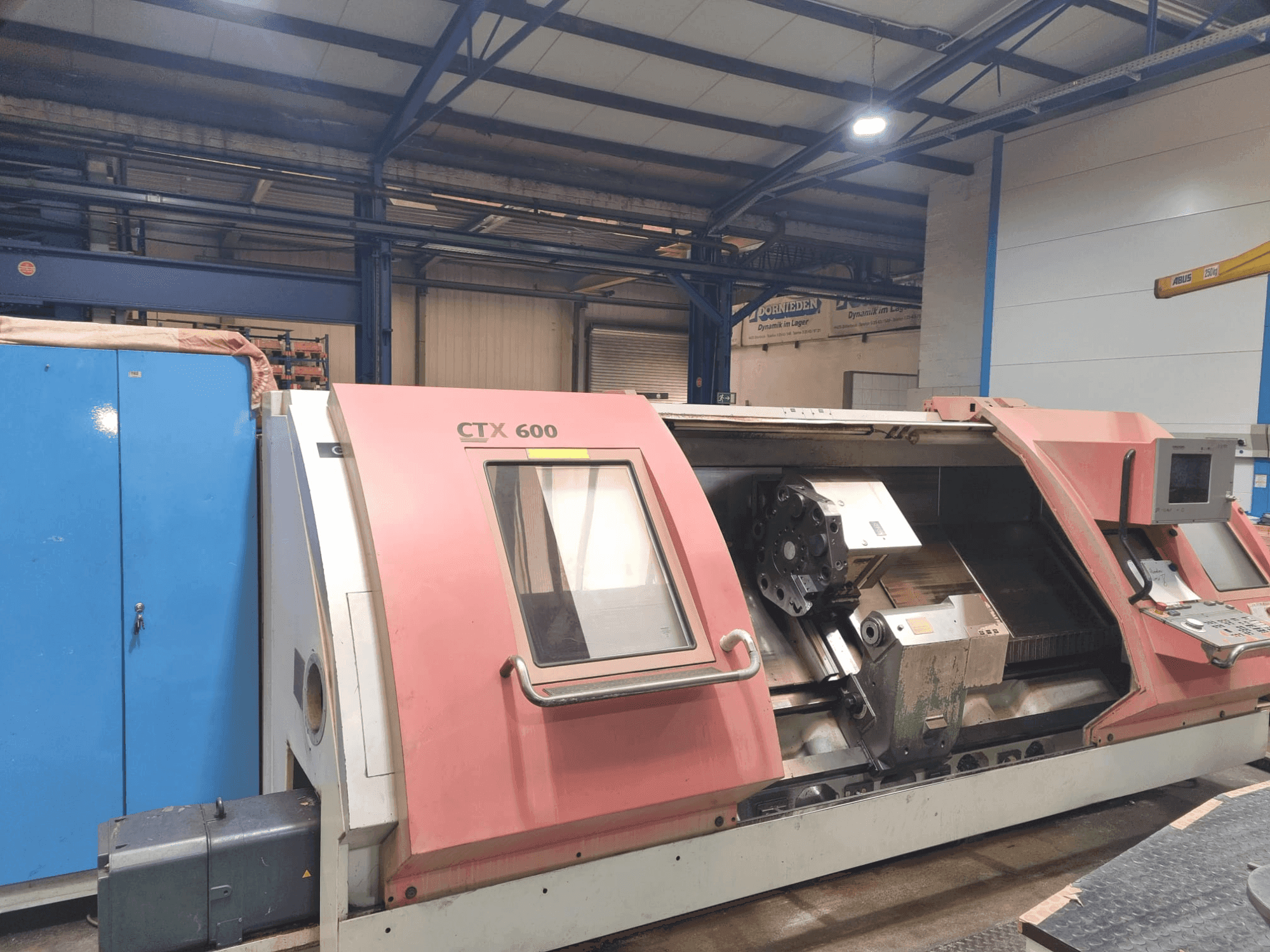 Вид станка Gildemeister CTX 600 спереди