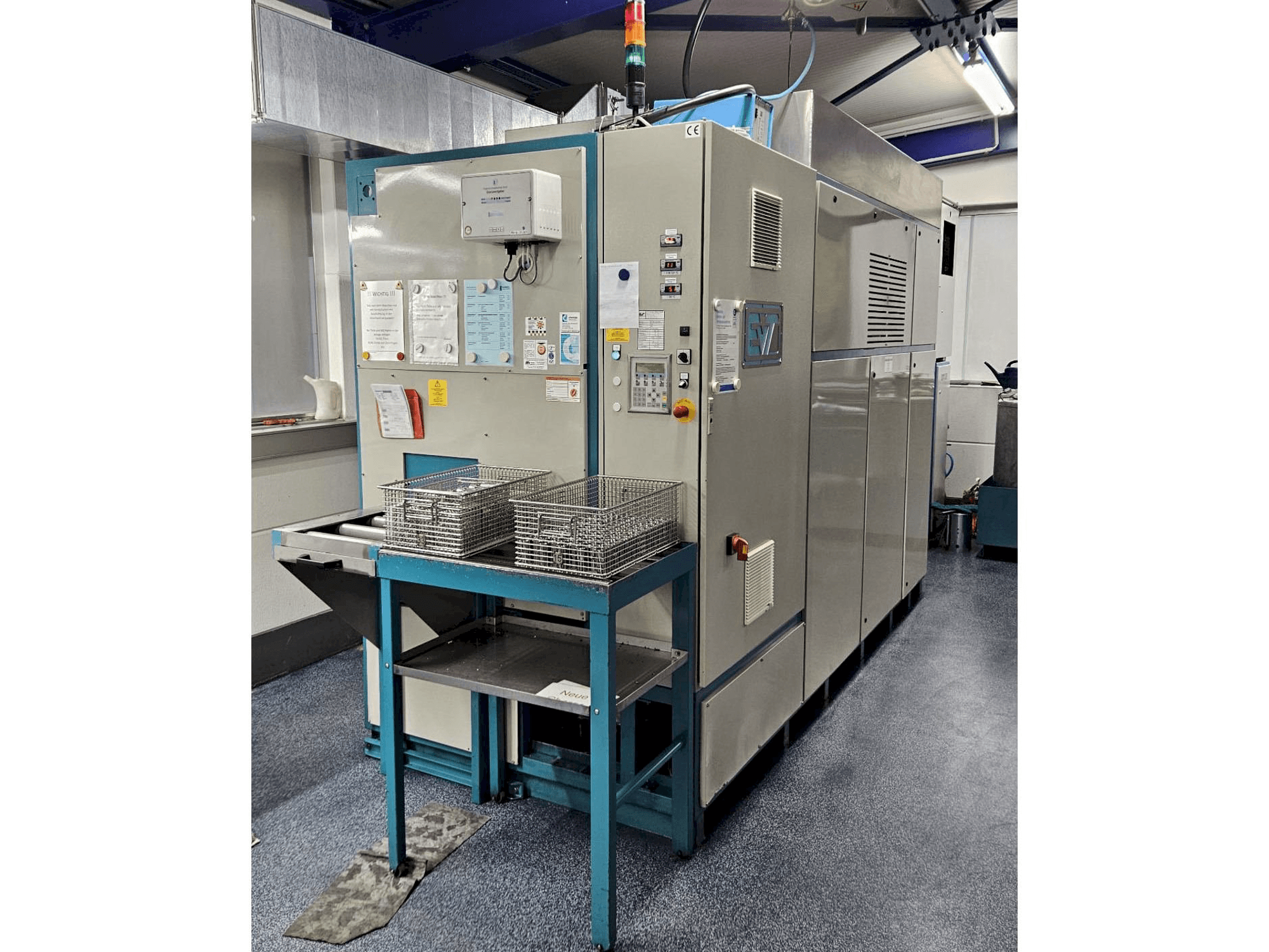 Вид станка EVT TD 3001/530 PER спереди