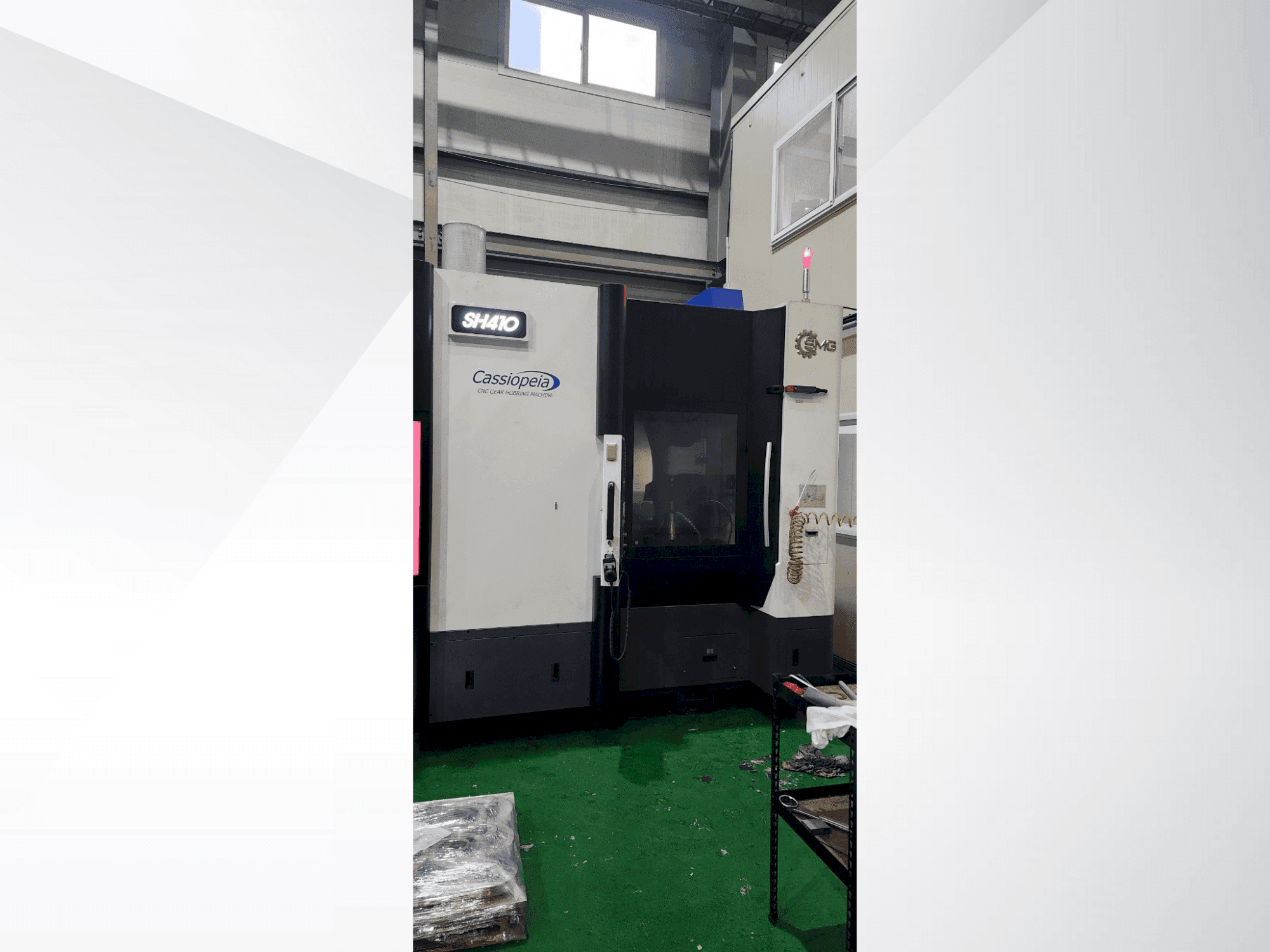 Вид станка SMG SH410 спереди